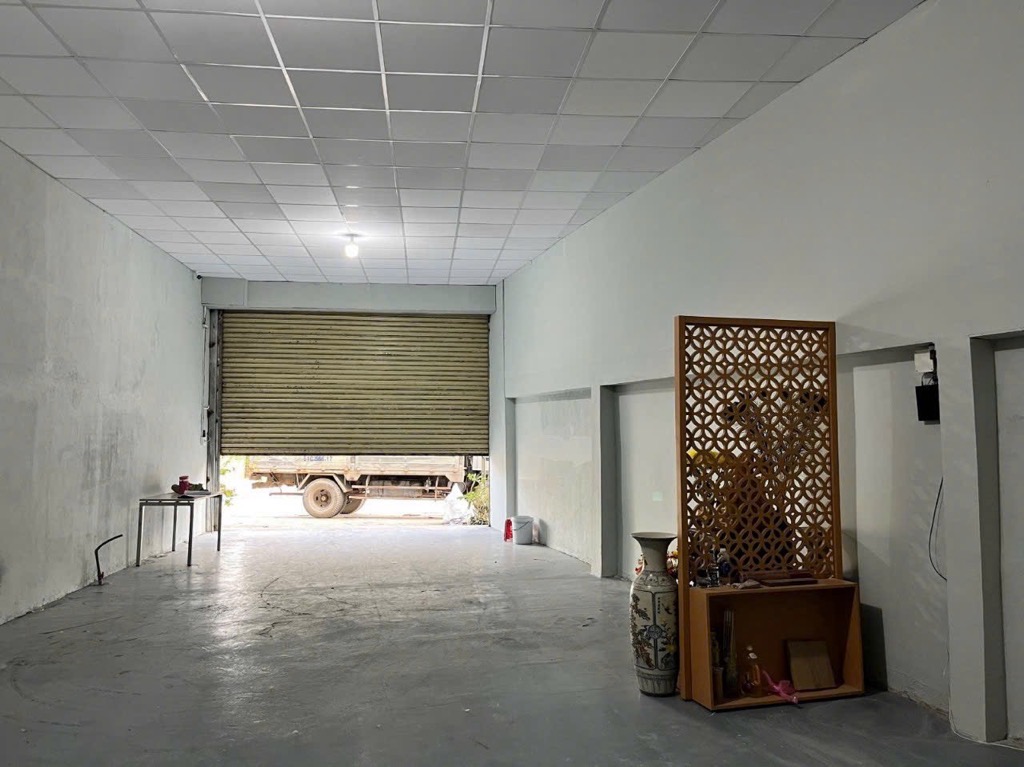 Bán nhà mặt phố mặt tiền 30m tại Huyện Củ Chi, diện tích 1416m2 giá thương lượng