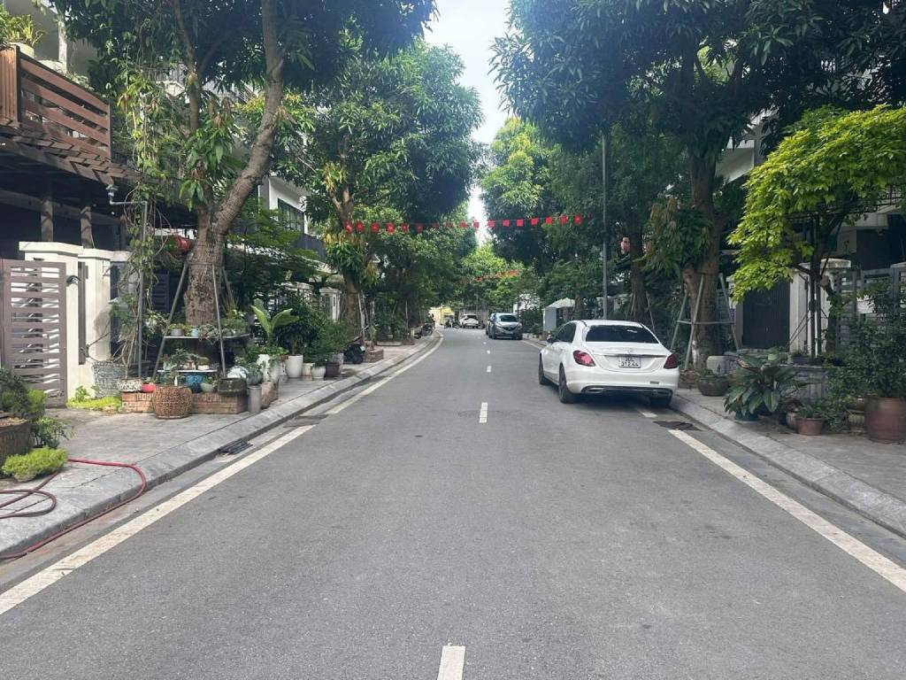 🌹 20.X tỷ, BÁN NHÀ KĐT KIM GIANG 83M2 X 4 TẦNG, MẶT TIỀN 5M.GẦN HỒ THANH LIỆT.