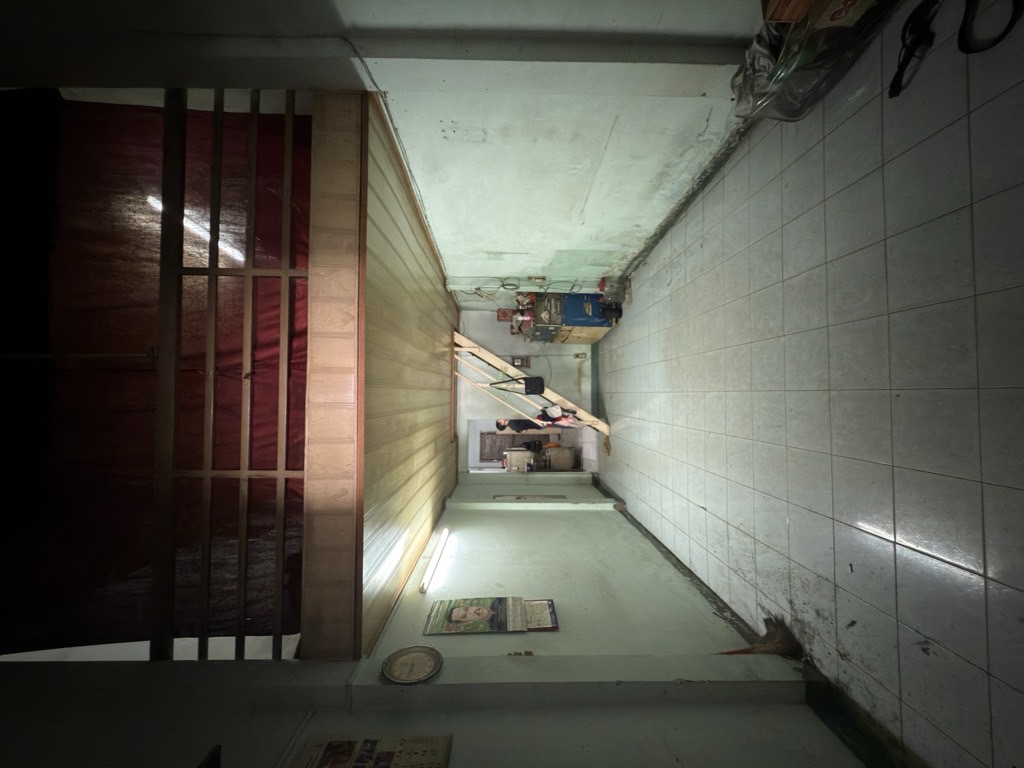Bán nhà mặt phố phường Hòa Hưng, diện tích 42.7m², mặt tiền 3.3m, giá 9.8 tỷ