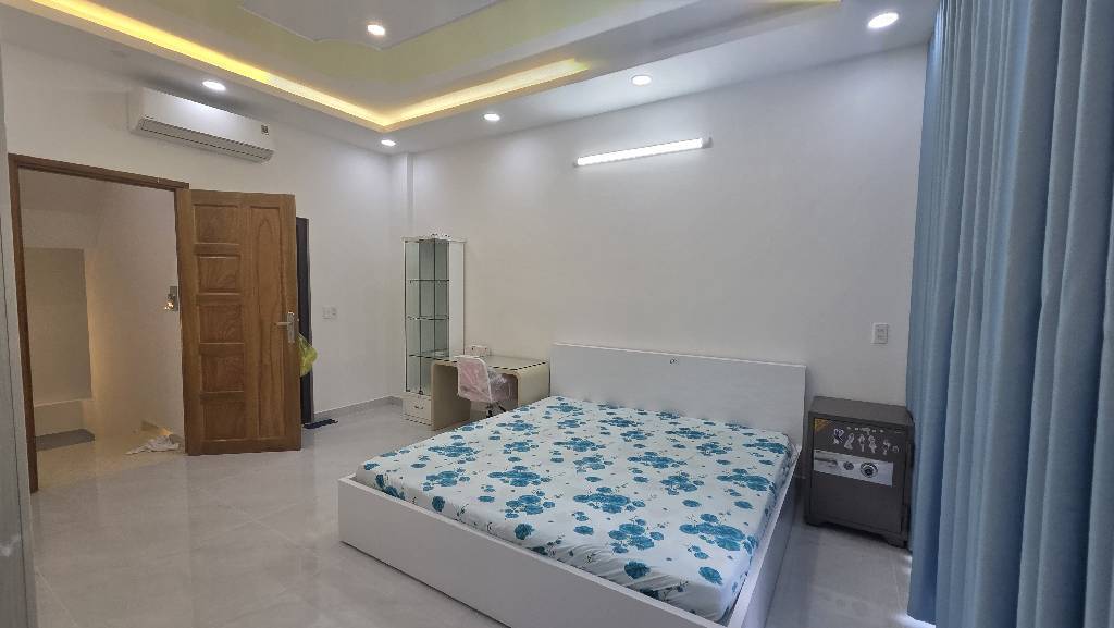 Bán nhà riêng 4 tầng khu vực Âu Cơ, hẻm xe tải, diện tích 38m2
