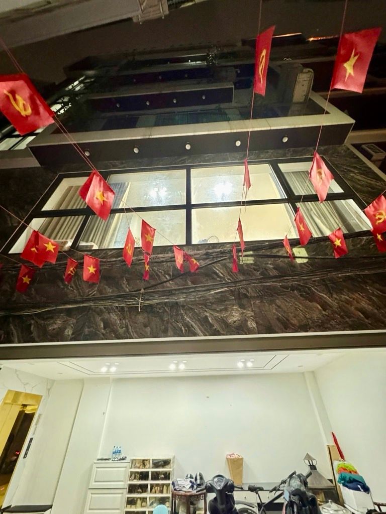 Căn Nhà Sang Trọng 7 Tầng Thang Máy Tại Ngọc Lâm