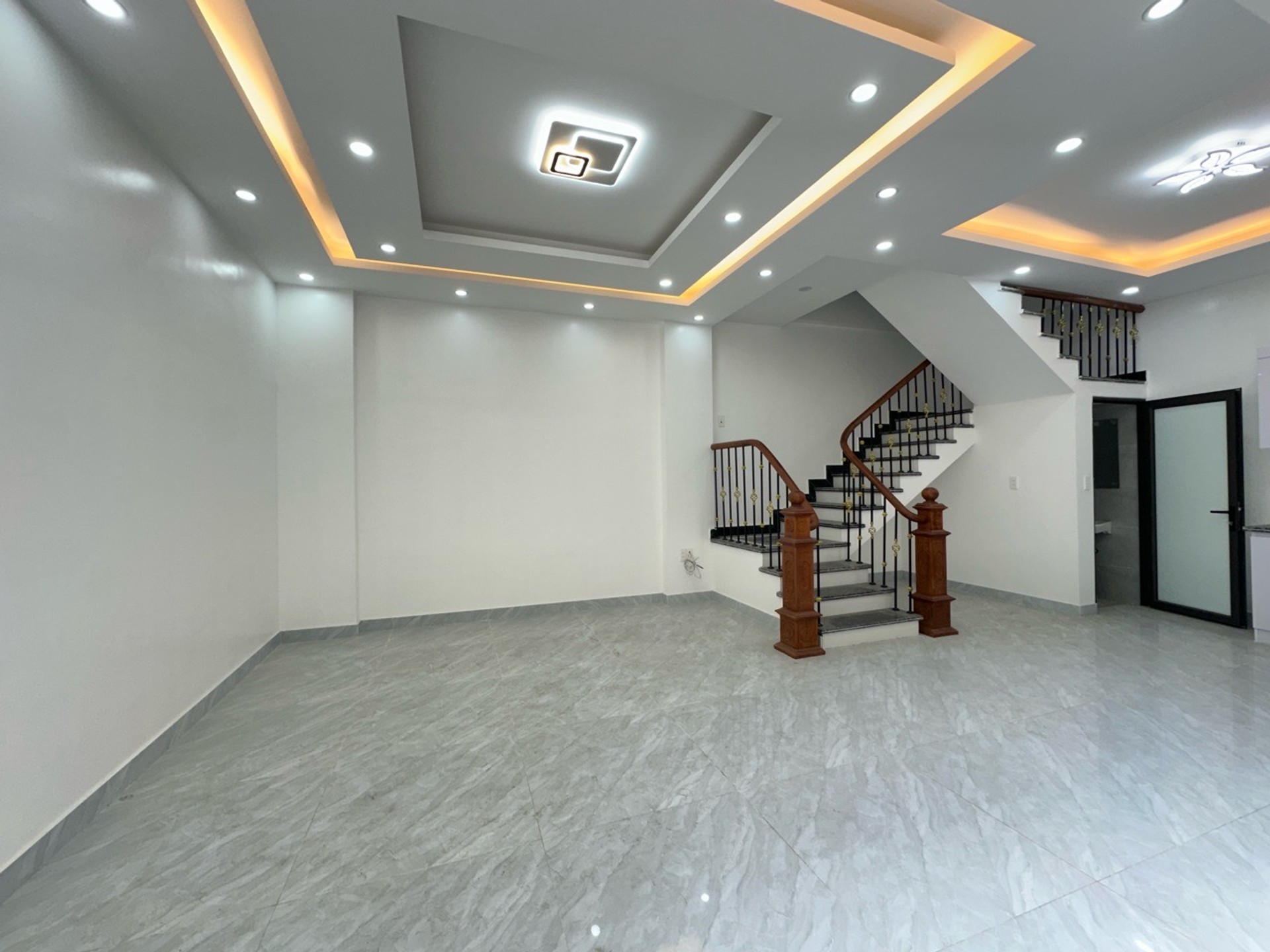 Cơ Hội Vàng Sở Hữu Nhà Riêng 3 Tầng Phong Cách Hiện Đại Tại Đằng Hải