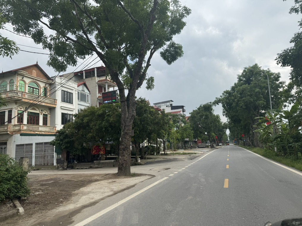 TRỤC KINH DOANH VIEW BÌA LÀNG- OTO TRÁNH - 30M RA ĐƯỜNG 6 CÂY - SÁT THÀNH PHỐ THÔNG MINH