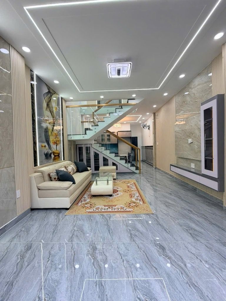 BÁN NHÀ MỚI Ở NGAY ĐỦ NỘI THẤT CAO CẤP- 1 sẹ NGĂN LÊ VĂN KHƯƠNG 92m2 DT SỬ DỤNG MÀ CHỈ 4,45Đ HIẾM