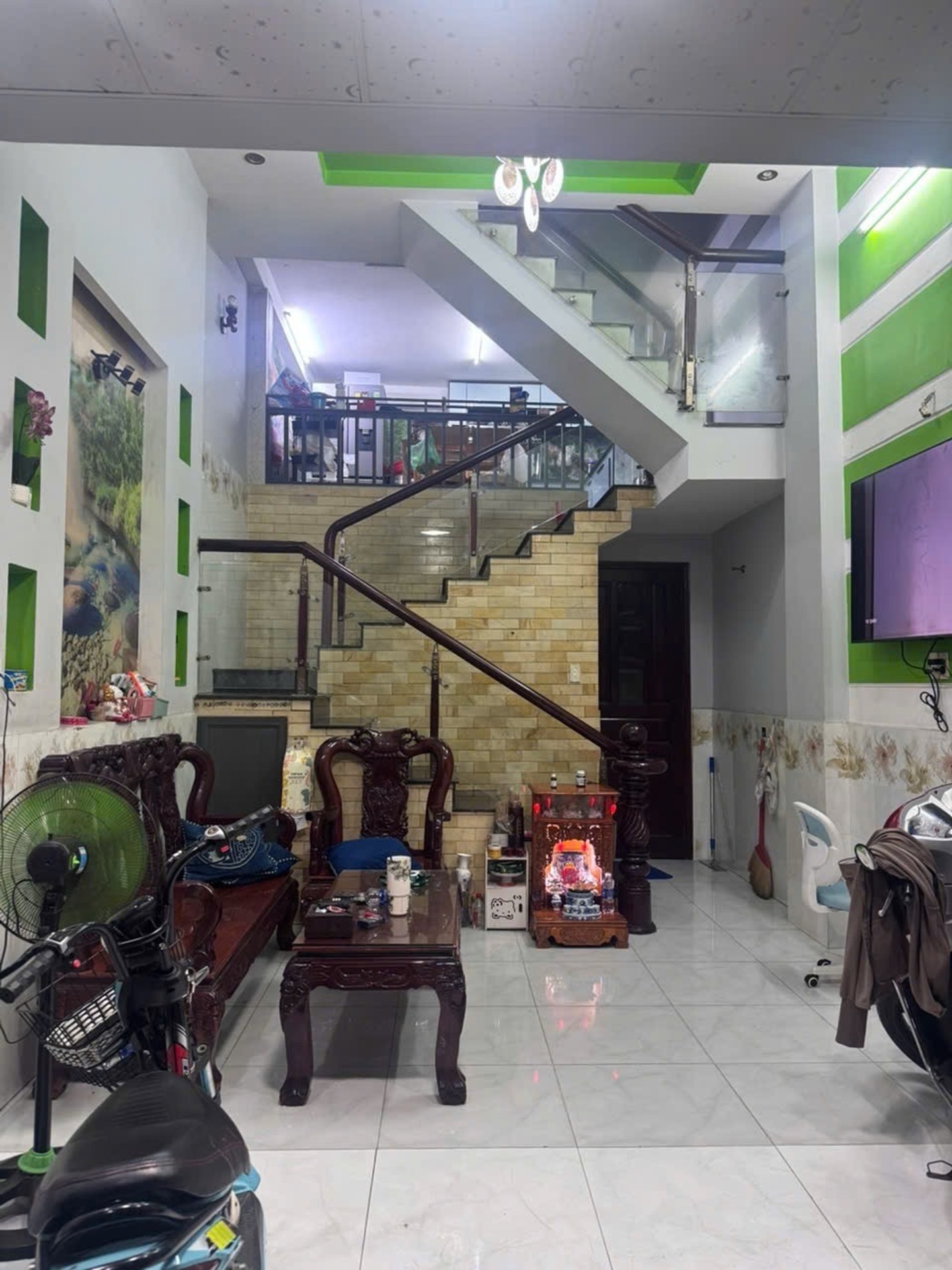 Nhà 5 tầng rộng rãi, đường ô tô quay đầu Tân Thới Nhất