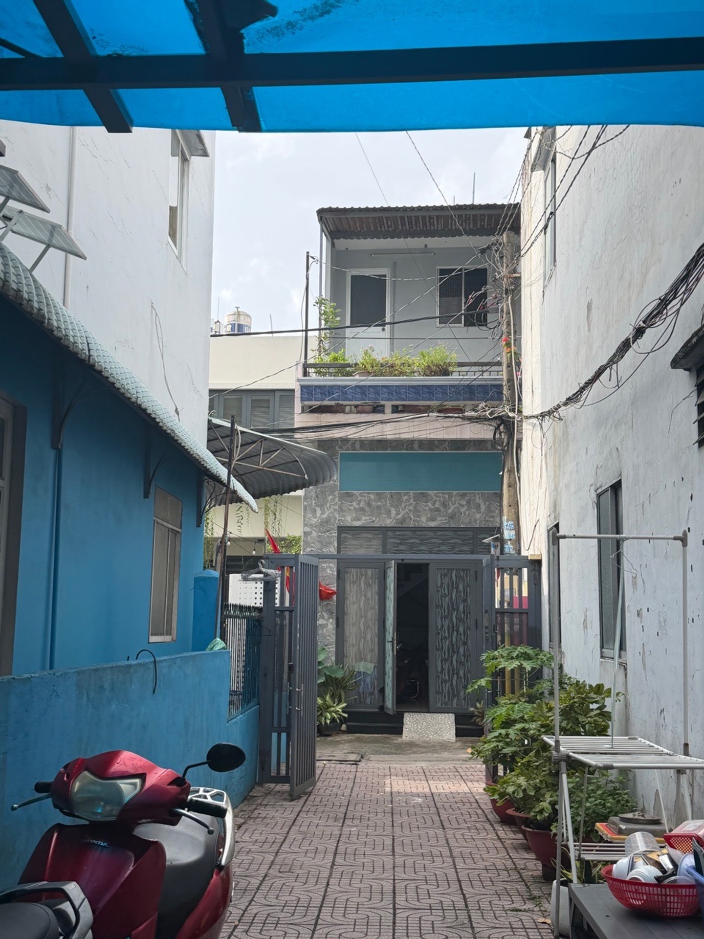 Nhà 3 tầng siêu rộng, vốn đầu tư lý tưởng tại Bình Long