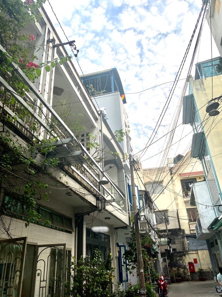 Bán nhà 3 tầng khu xóm đạo Bắc Hải, quận gần trung tâm, diện tích 41.4m²