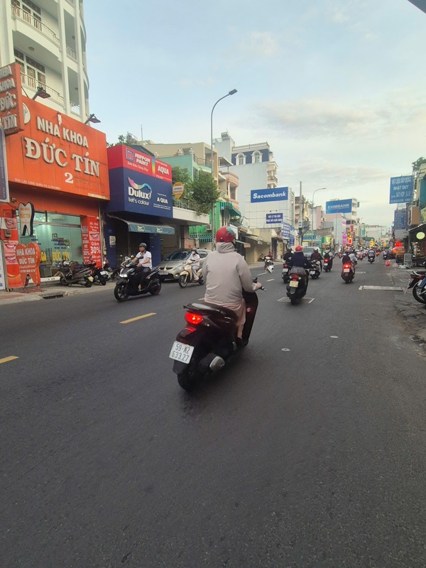 Bán đất 497,4m2 tại Hồng Lạc, khu xây dựng cao tầng, giá 40,5 tỷ