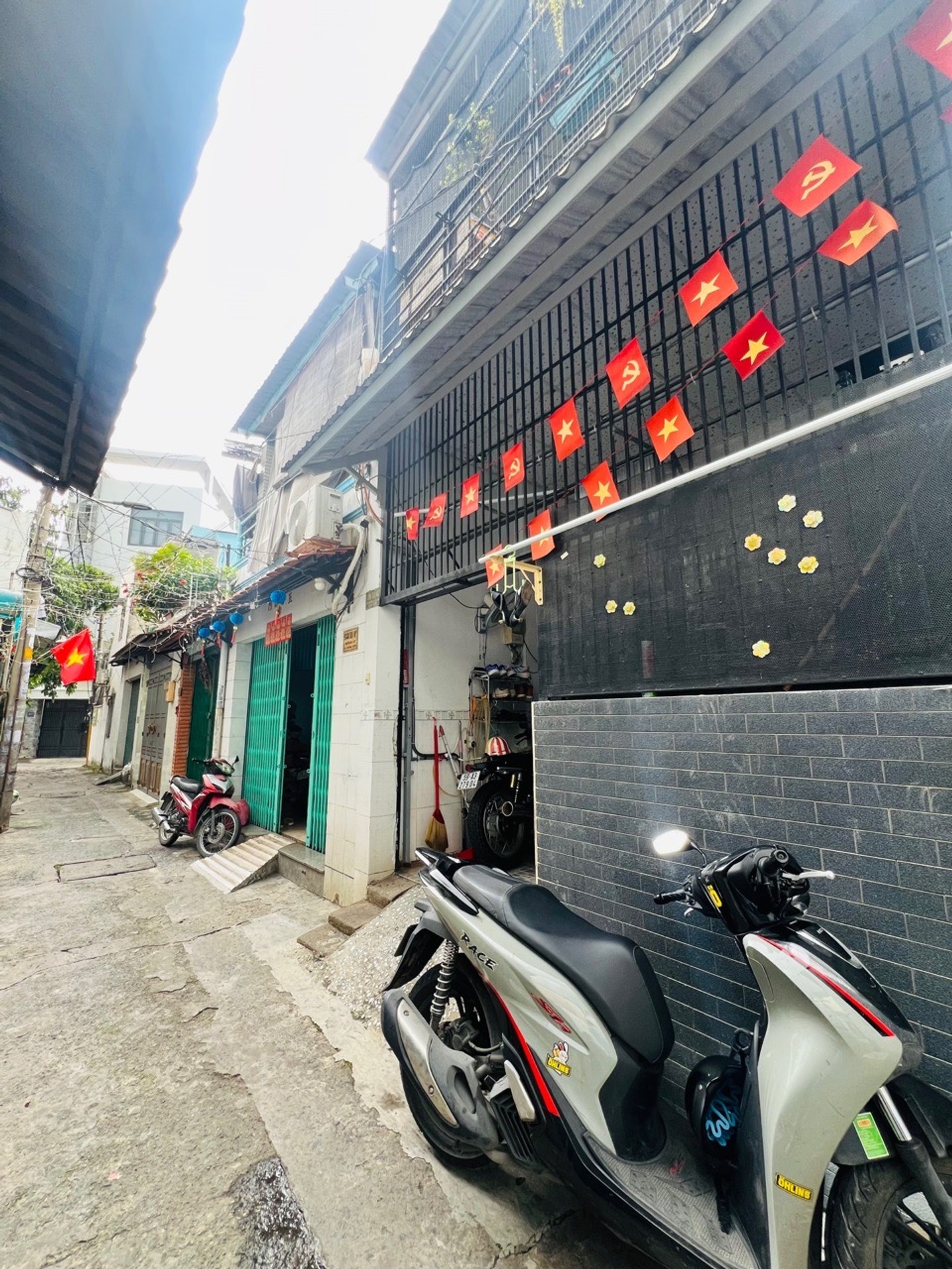 Nhà 2 tầng 3 phòng ngủ 59m2 gần Emart Phan Huy Ích, Giá 3.6 Tỷ