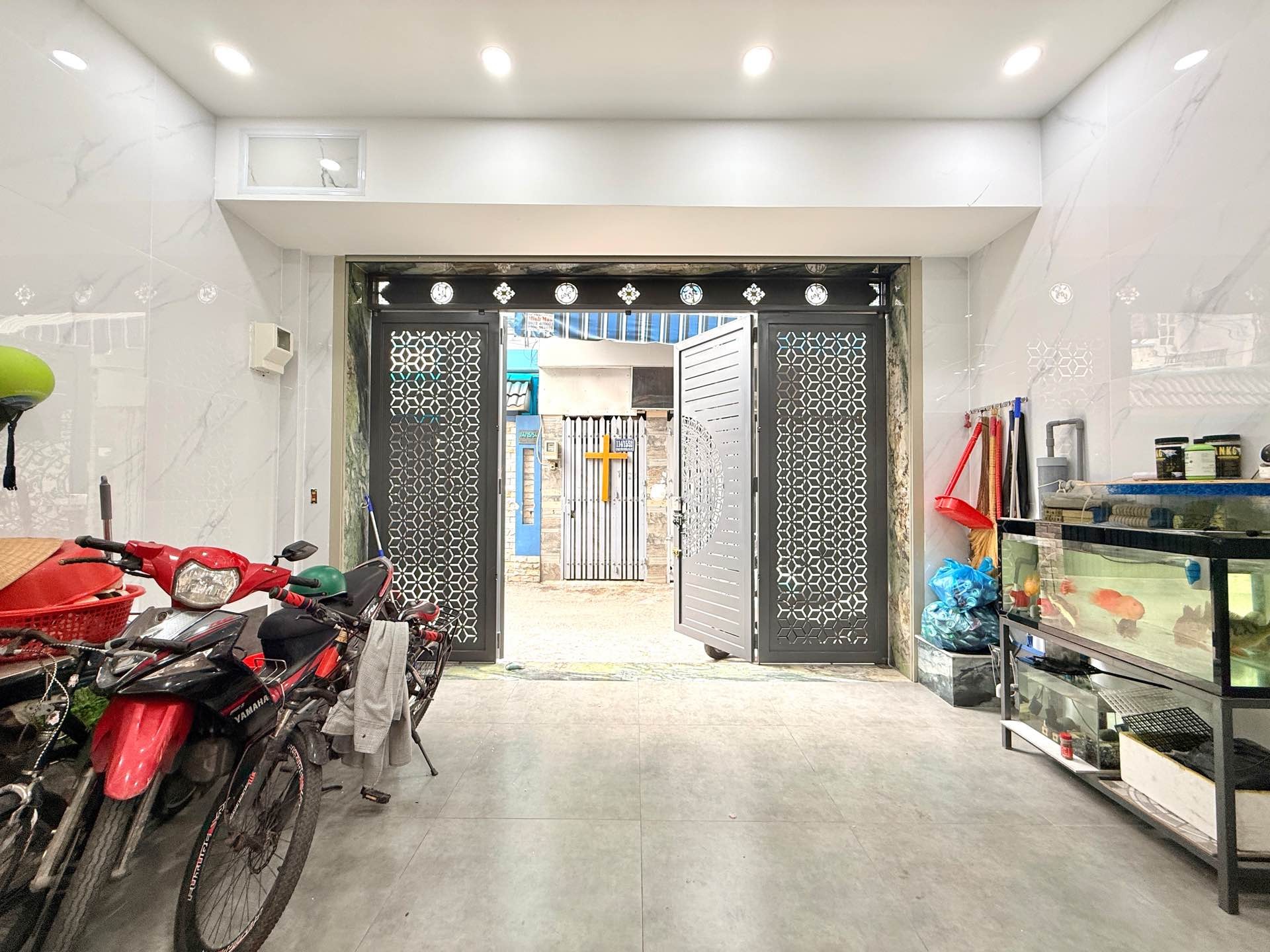 Nhà 4 Tầng Mặt Tiền rộng 5m - Giá Sốc Giảm 1.3 Tỷ