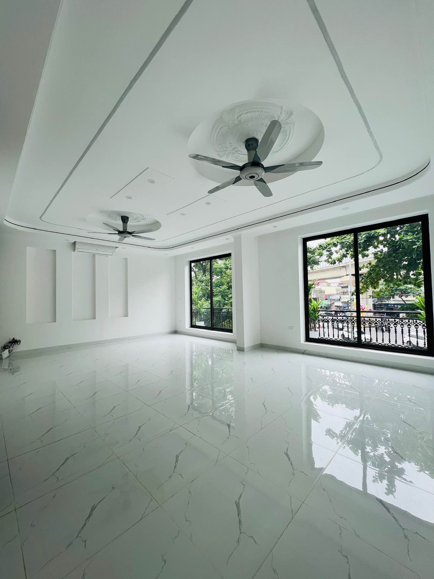 Bán nhà mặt phố Quang Trung, vị trí Vip, mặt tiền rộng 7.8m 51m2 kinh doanh đỉnh