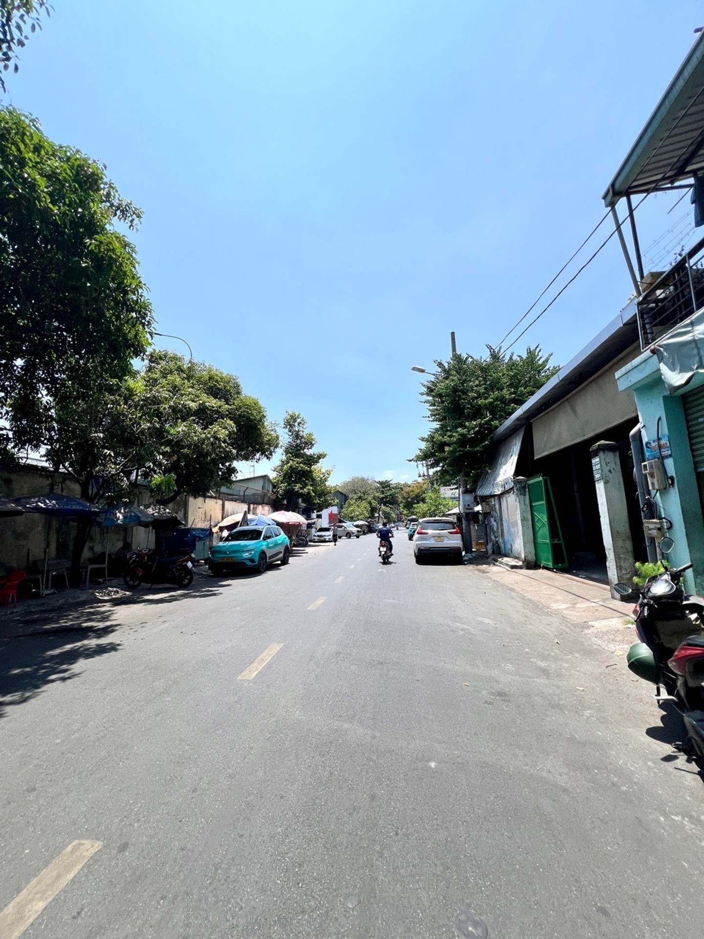 Nhà 3 Tầng Sát Phú Nhuận, Phổ Quang Mặt Tiền Rộng