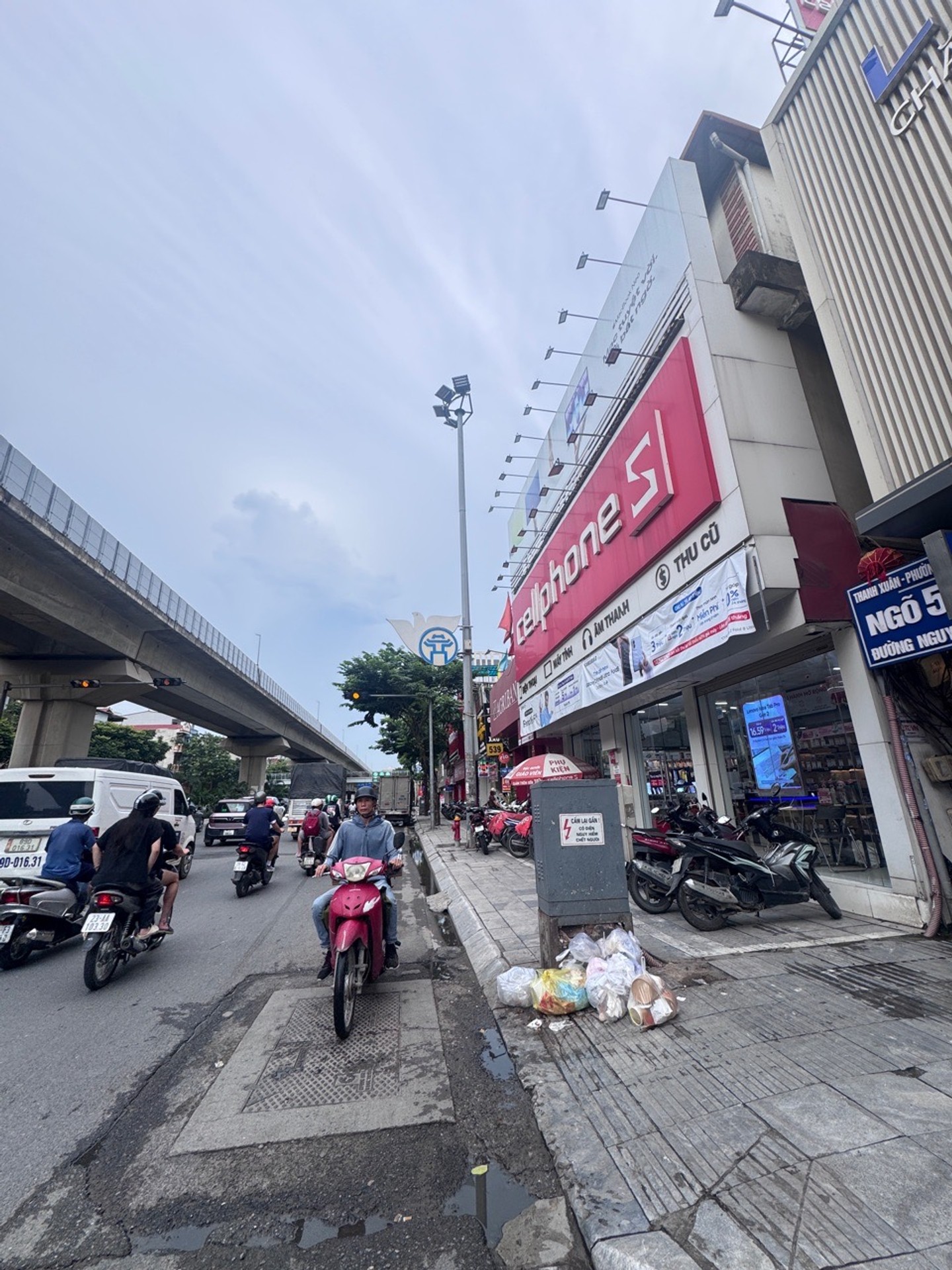 Bán nhà riêng 6 tầng tại Nguyễn Trãi, Thanh Xuân, thang máy,33,6m2 giá 11,6tỷ