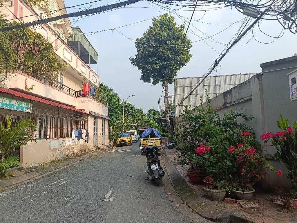 Bán đất nền 88.4m² tại quận Hóc Môn, mặt tiền 6m, pháp lý chuẩn