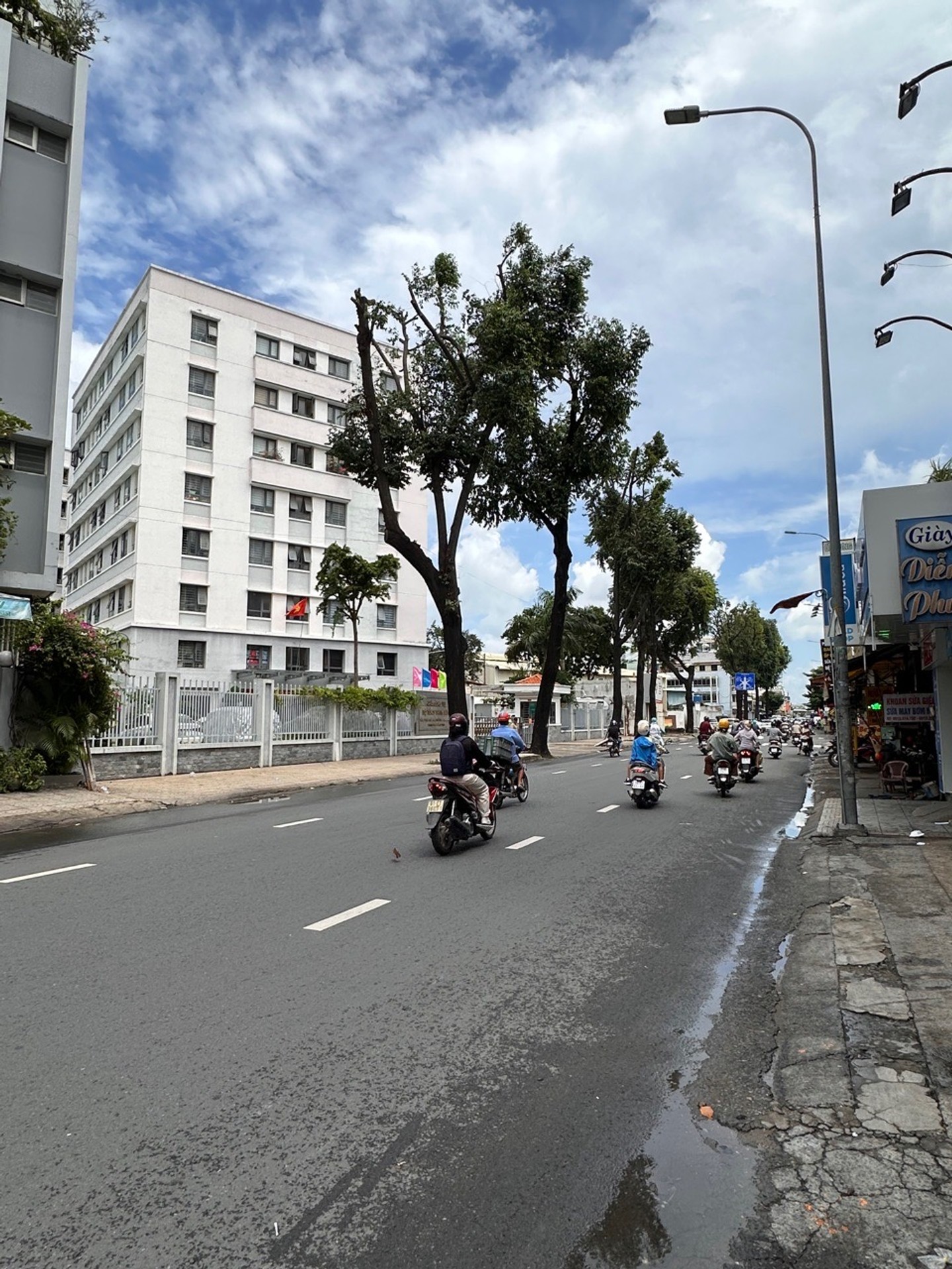 Siêu phẩm nhà 2 mặt tiền gần sân bay Tân Sơn Nhất