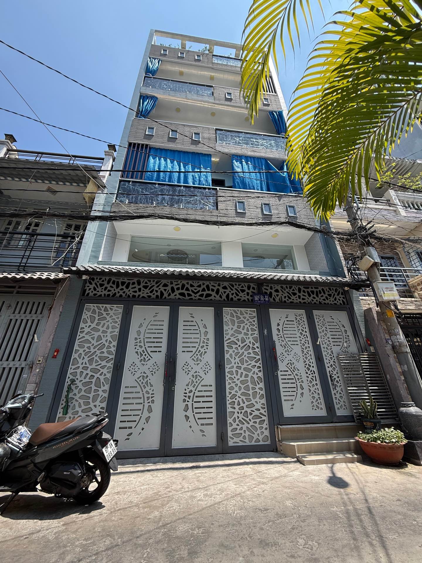 SIÊU PHẨM LẠC LONG QUÂN – Q11 – NGANG KHỦNG 7M - 6 TẦNG THANG MÁY - Ô TÔ THÔNG - DT SÀN GẦN 400m2