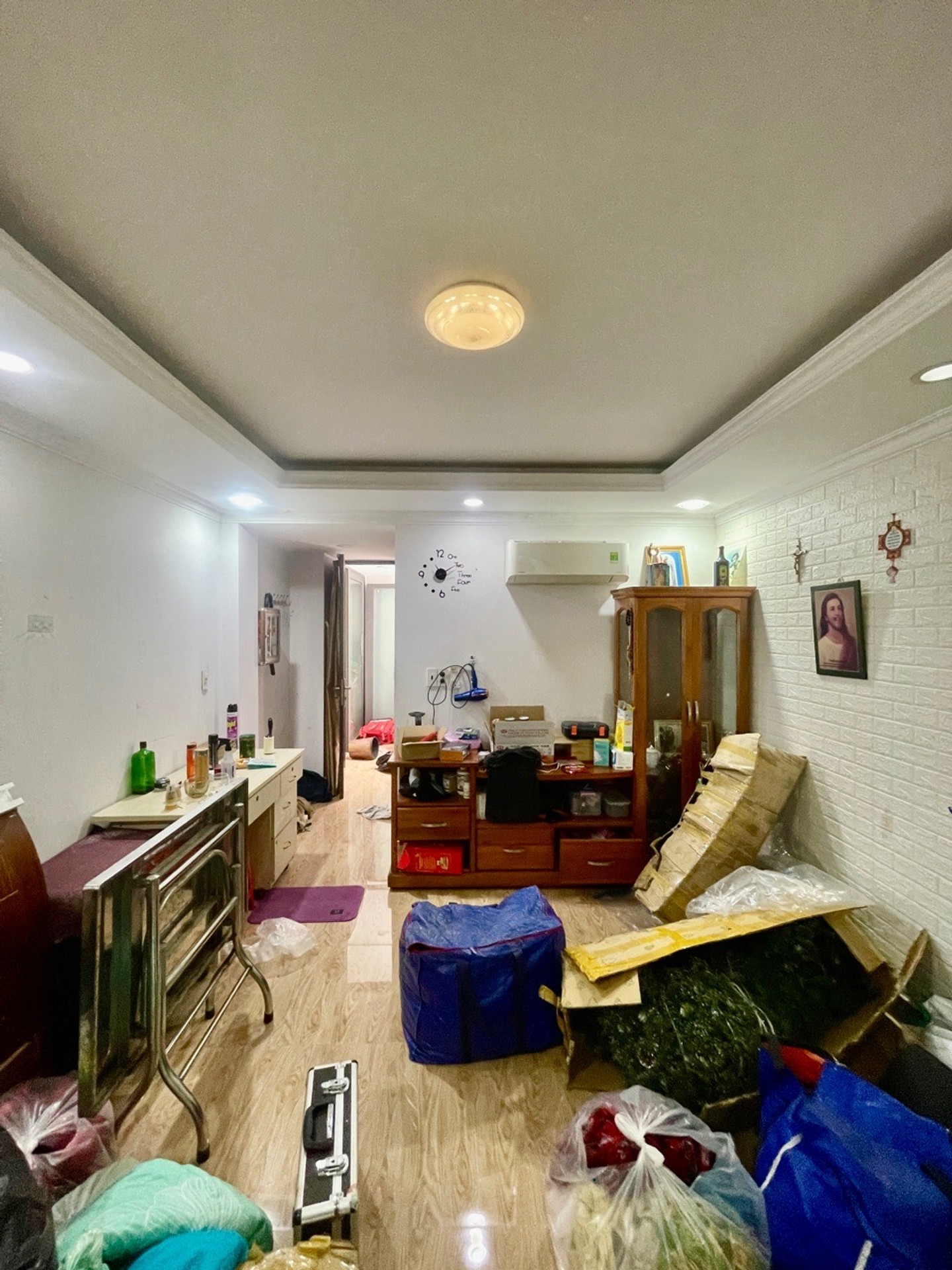 Nhà 5 tầng xịn sò giữa trung tâm Tân Bình, tiện nghi đầy đủ
