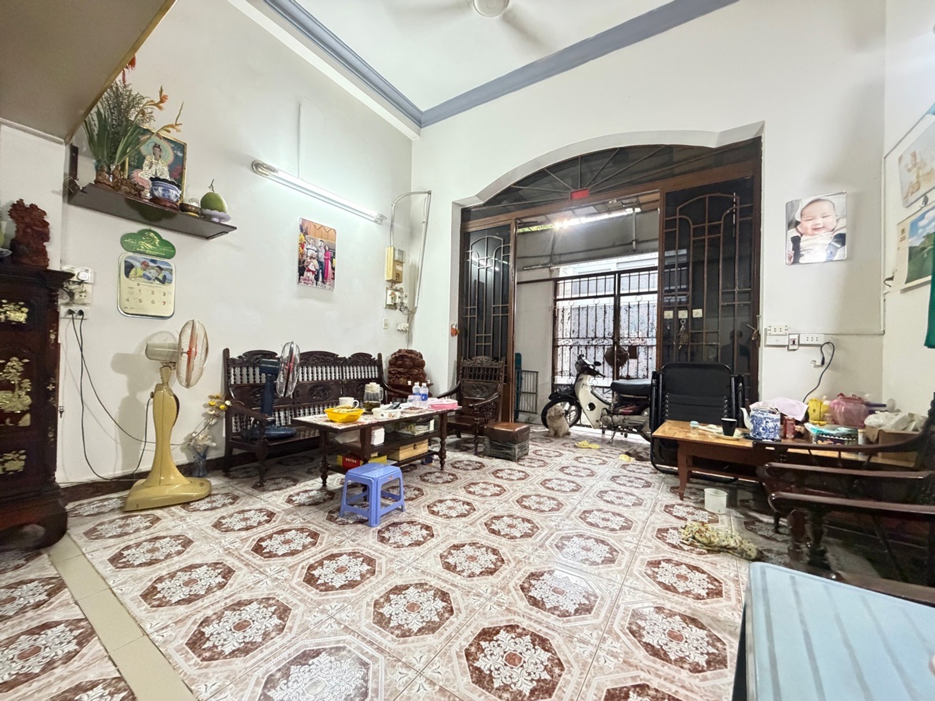 Nhà riêng rộng rãi, giá tốt tại Cộng Hoà, Tân Bình