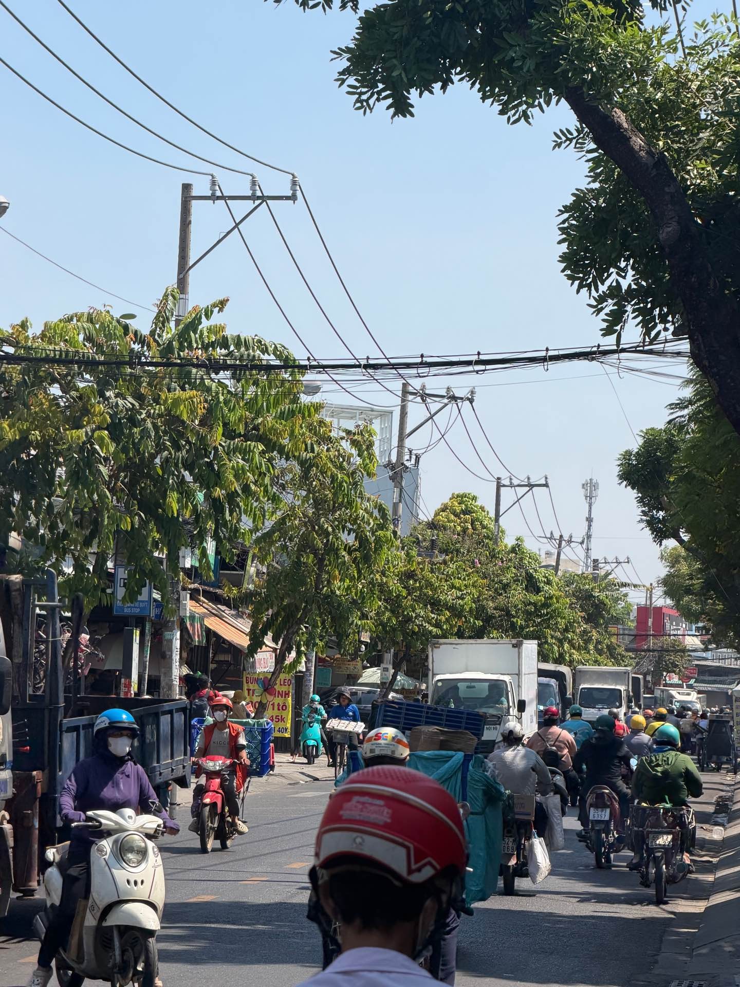 Mặt tiền Tỉnh Lộ 10 - 4 x 29 m - Giáp Tên Lửa