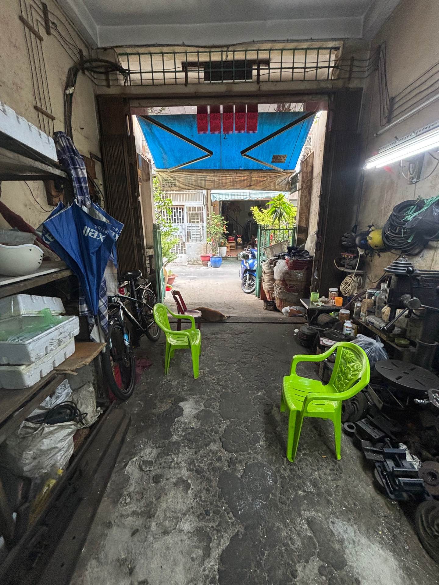 Nhà 7 tầng mặt tiền rộng, giá tốt ngay Hồ Thị Kỷ