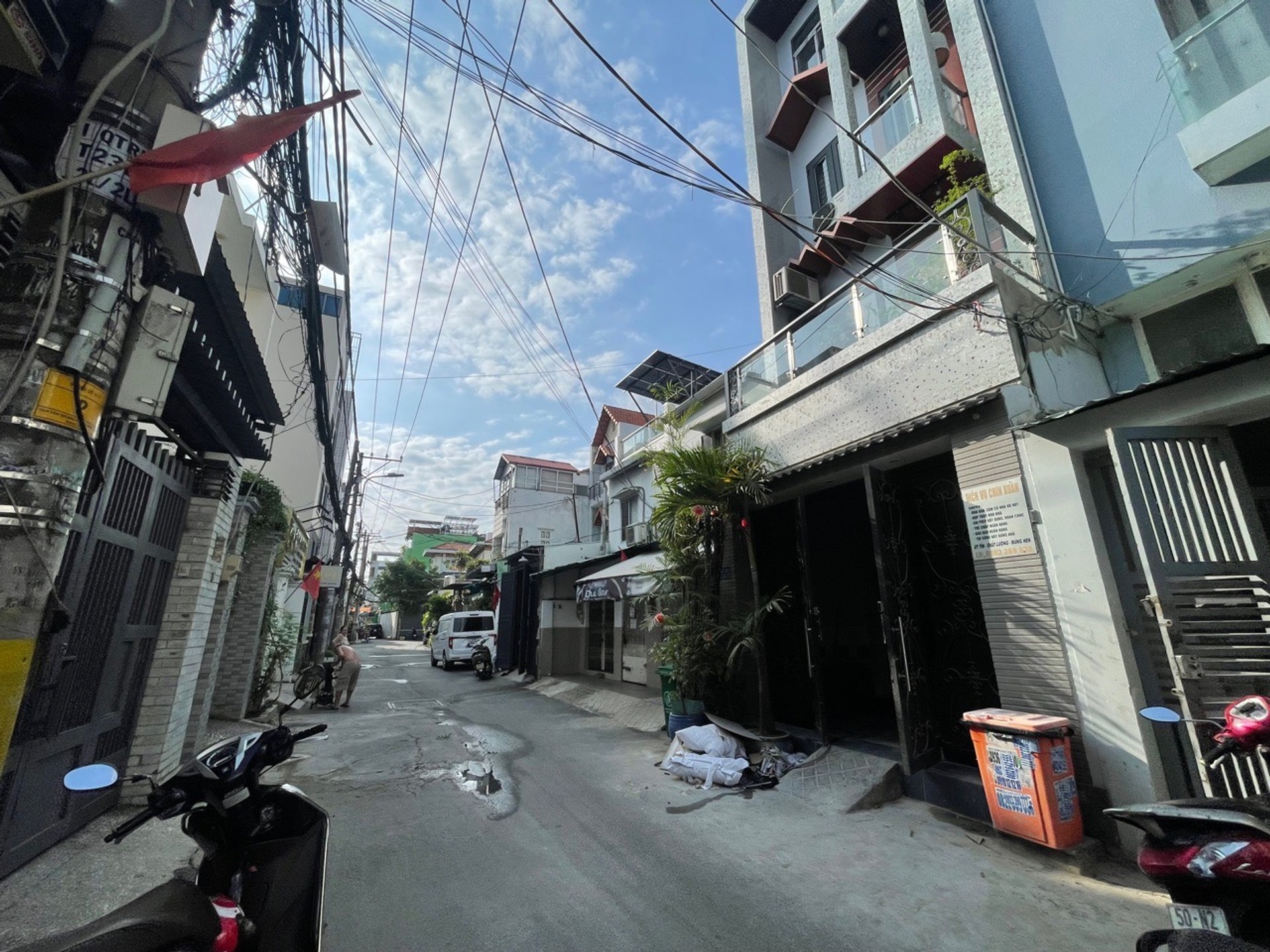 Nhà 5 tầng rộng rãi ngay Quang Trung giá sốc giảm 500 triệu