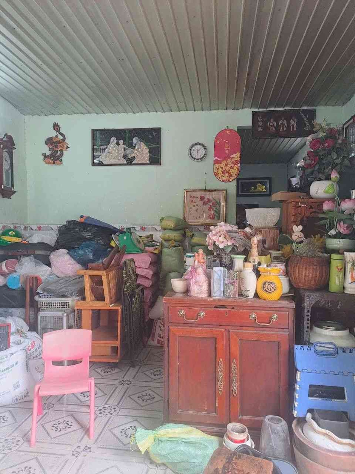 Nhà 2 tầng rộng rãi, mặt tiền đẹp tại Gò Vấp
