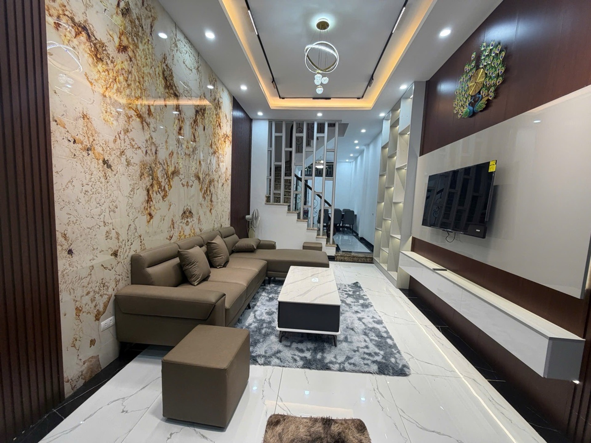 Bán nhà riêng 4 tầng khu phân lô quân đội quận Thanh Xuân, ô tô vào nhà, 43m²