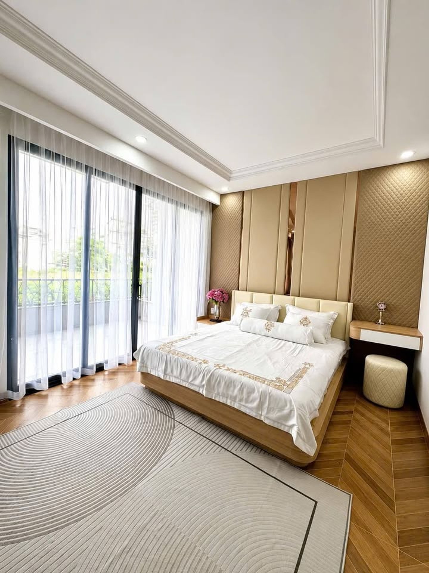 🔥 16,5 TỶ MÀ CÓ NHÀ 4 TẦNG 5×18M + THANG MÁY + GARA + VIEW CÔNG VIÊN Ở Q7- 0828686768
