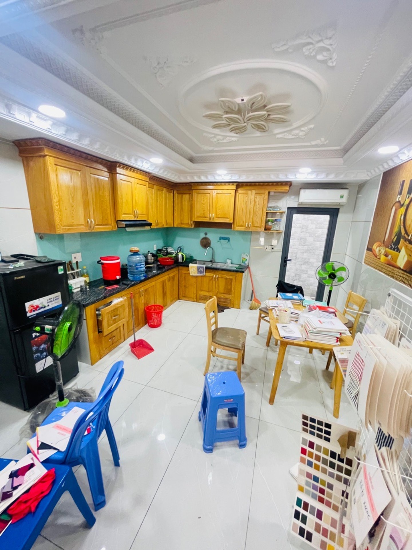 Nhà 5 Tầng Hiện Đại, Gần Aeon Mall Tân Phú, Giá Hợp Lý