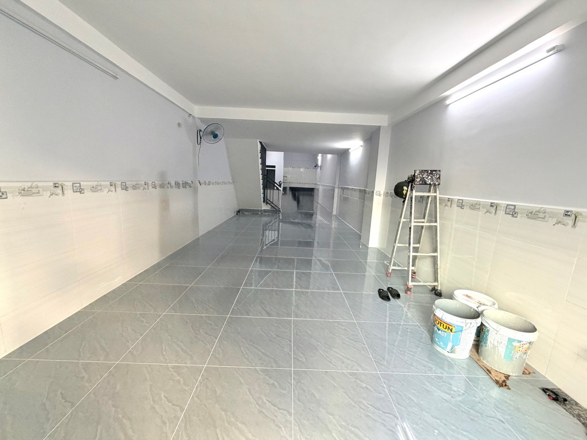 HẺM RỘNG 8M NHƯ MẶT PHỐ - KHU VỰC KINH DOANH SẦM UẤT - 3 Tầng Đúc - Khuông Việt Phường Tân Phú TPH