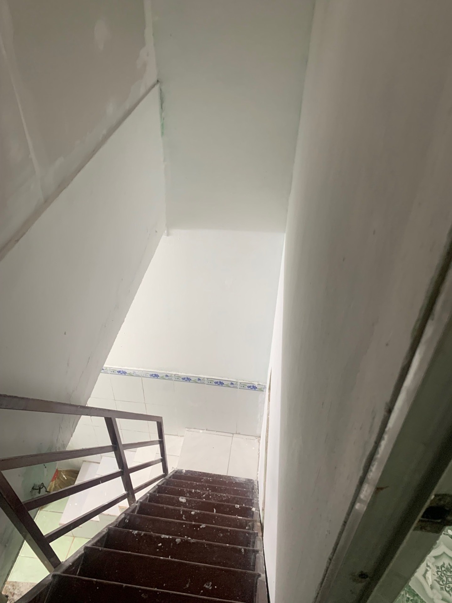 Nhà 2 Tầng Sổ Hồng Riêng Quận 12, Gần Chợ & Trường Học