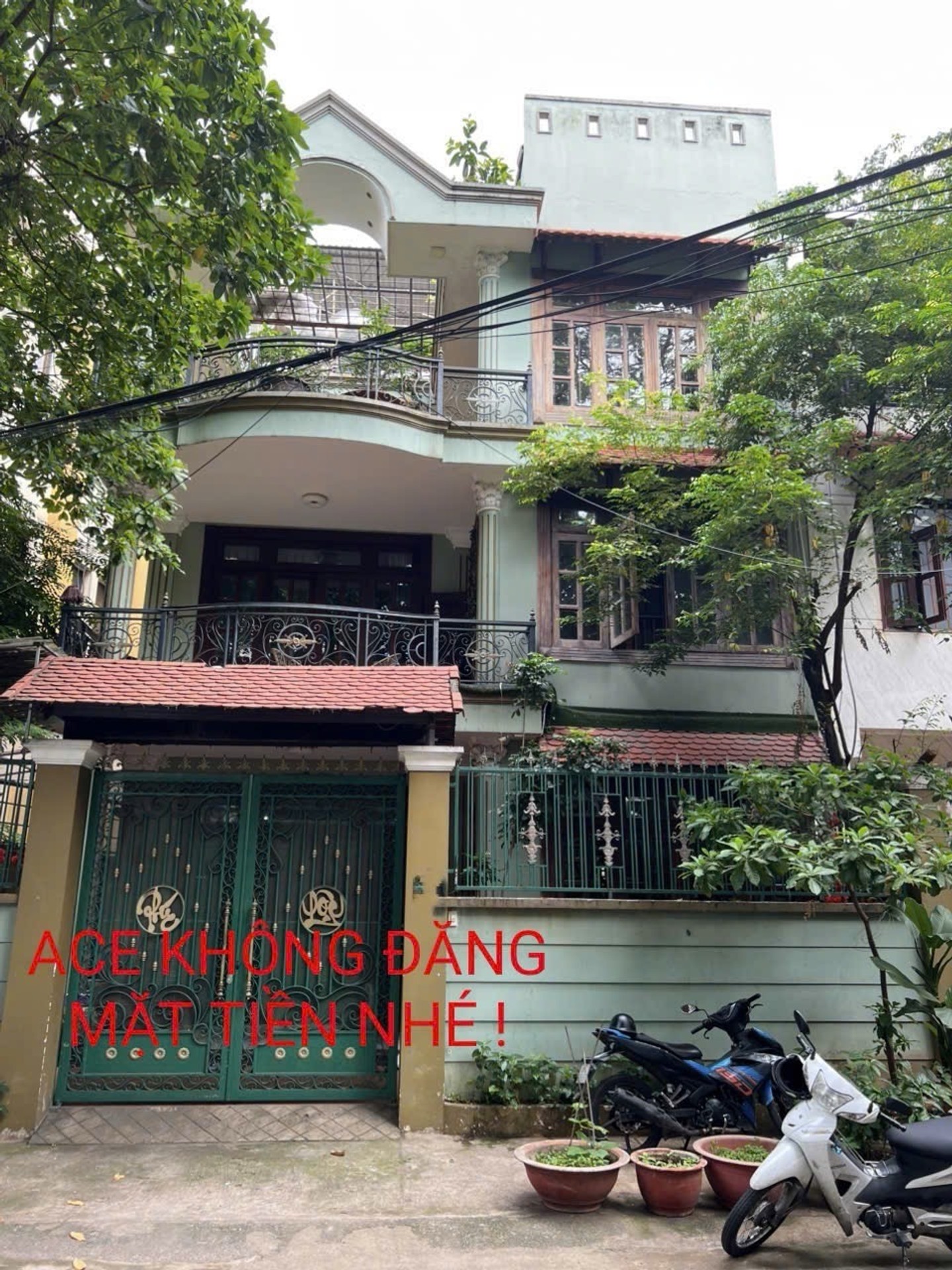 Bán biệt thự liền kề gần Cách Mạng Tháng 8, diện tích 197.4 m2, pháp lý rõ ràng