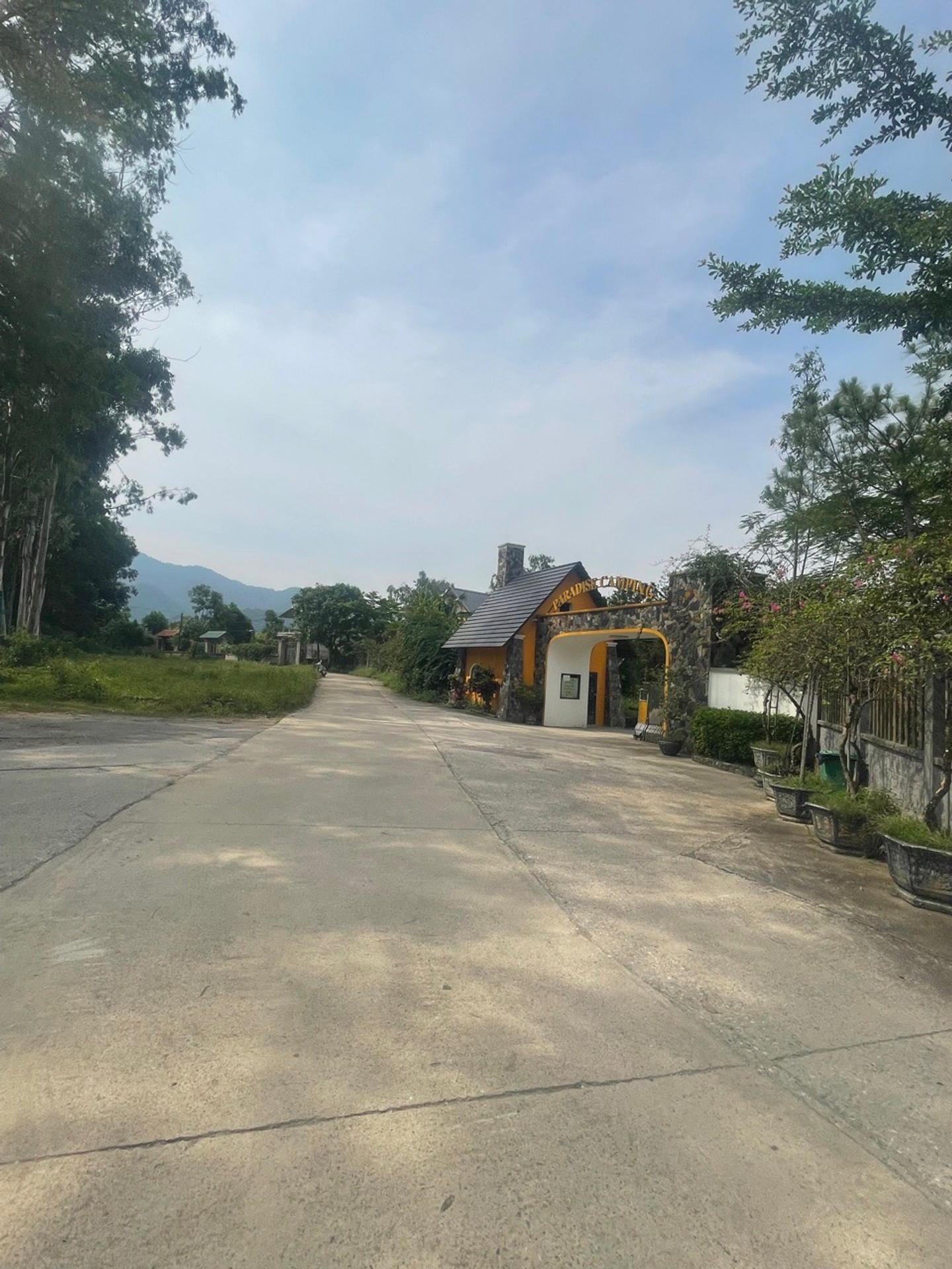Đất đẹp nở hậu, ô tô chạy vòng quanh, Sóc Sơn