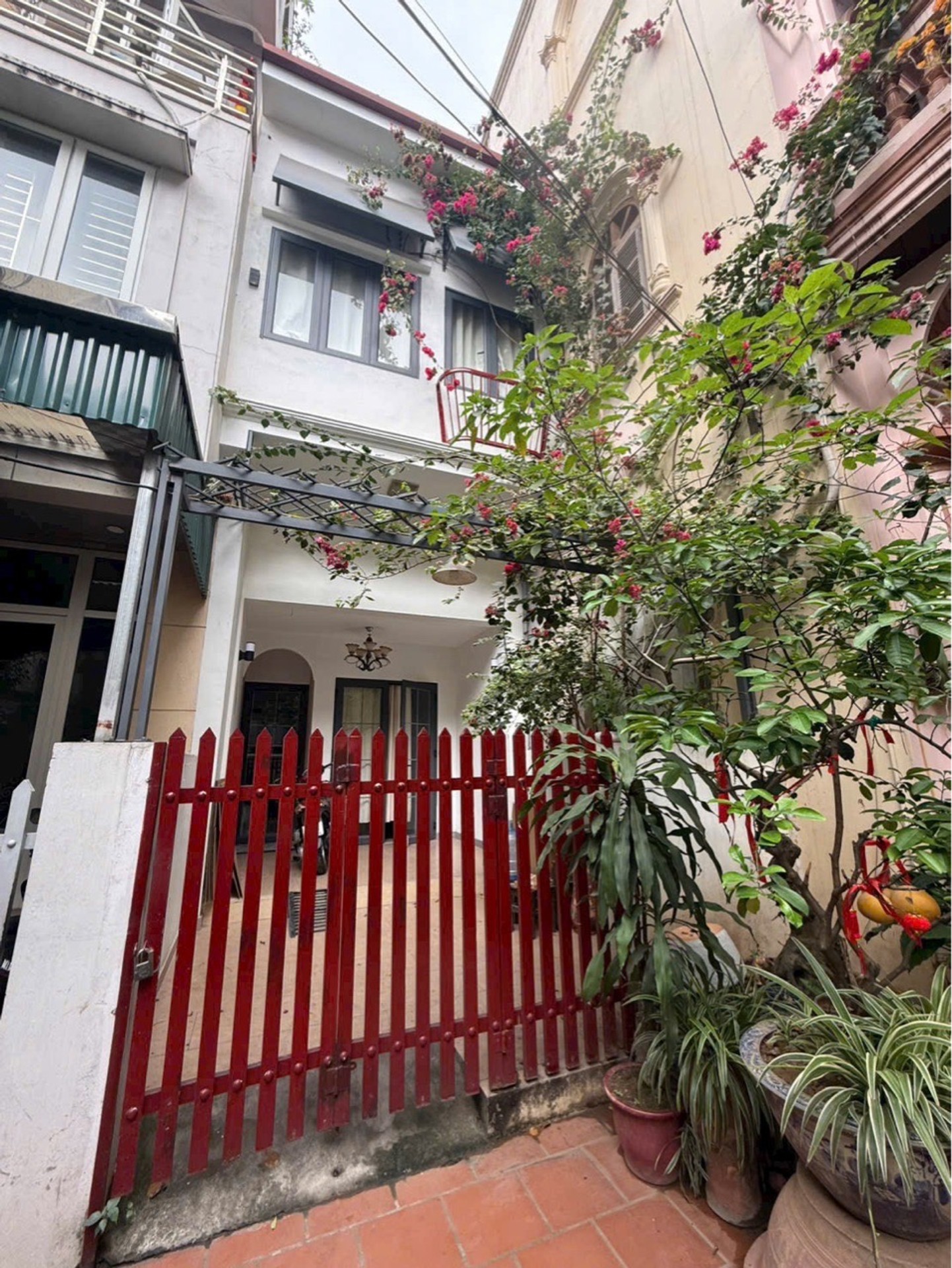 Nhà riêng 2 tầng Đội Cấn giá 15,9 tỷ