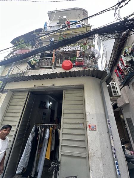 Bán nhà lô góc 3 tầng 56m² tại quận 10, tiềm năng cho thuê ổn định