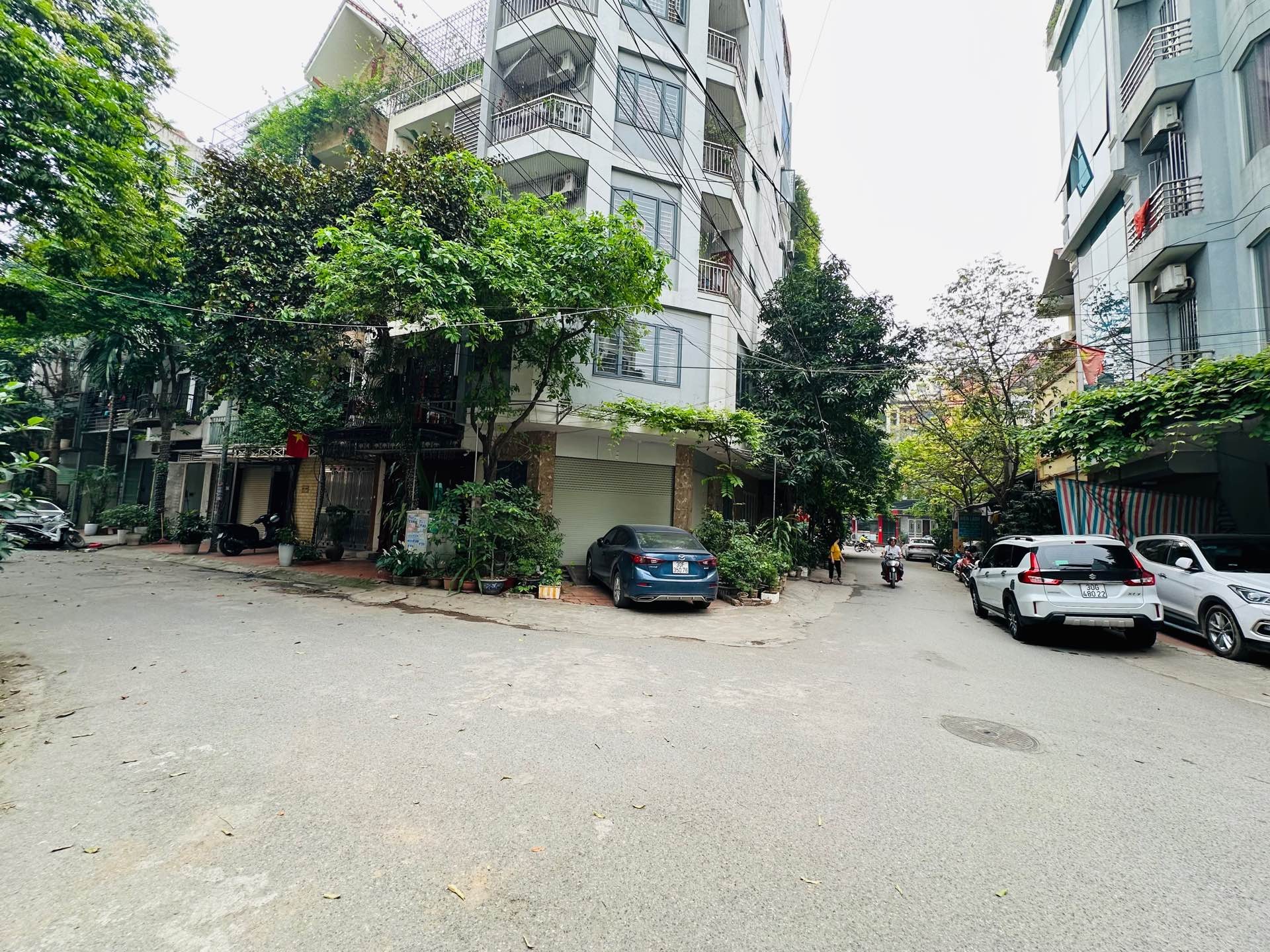Bán Nhà Lê Trọng Tấn Phân Lô Vỉa Hè Ôto Kinh Doanh 5 tầng diện tích 50m2
