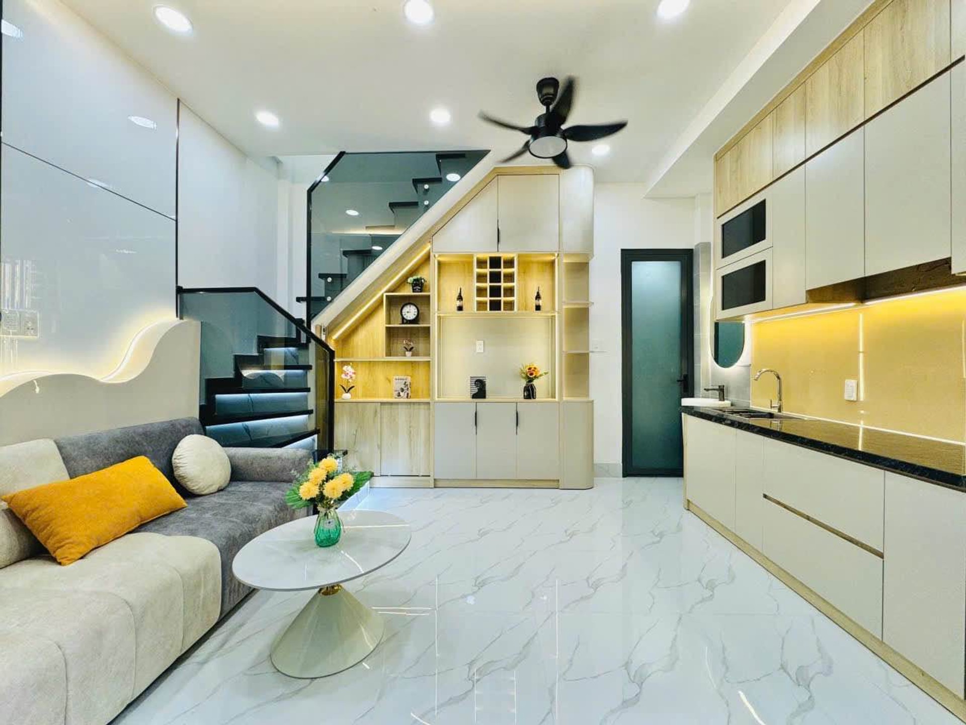 Nhà mini 2PN ngay Nguyễn Văn Công, giá chỉ 3.7 tỷ - cơ hội có 1 không 2