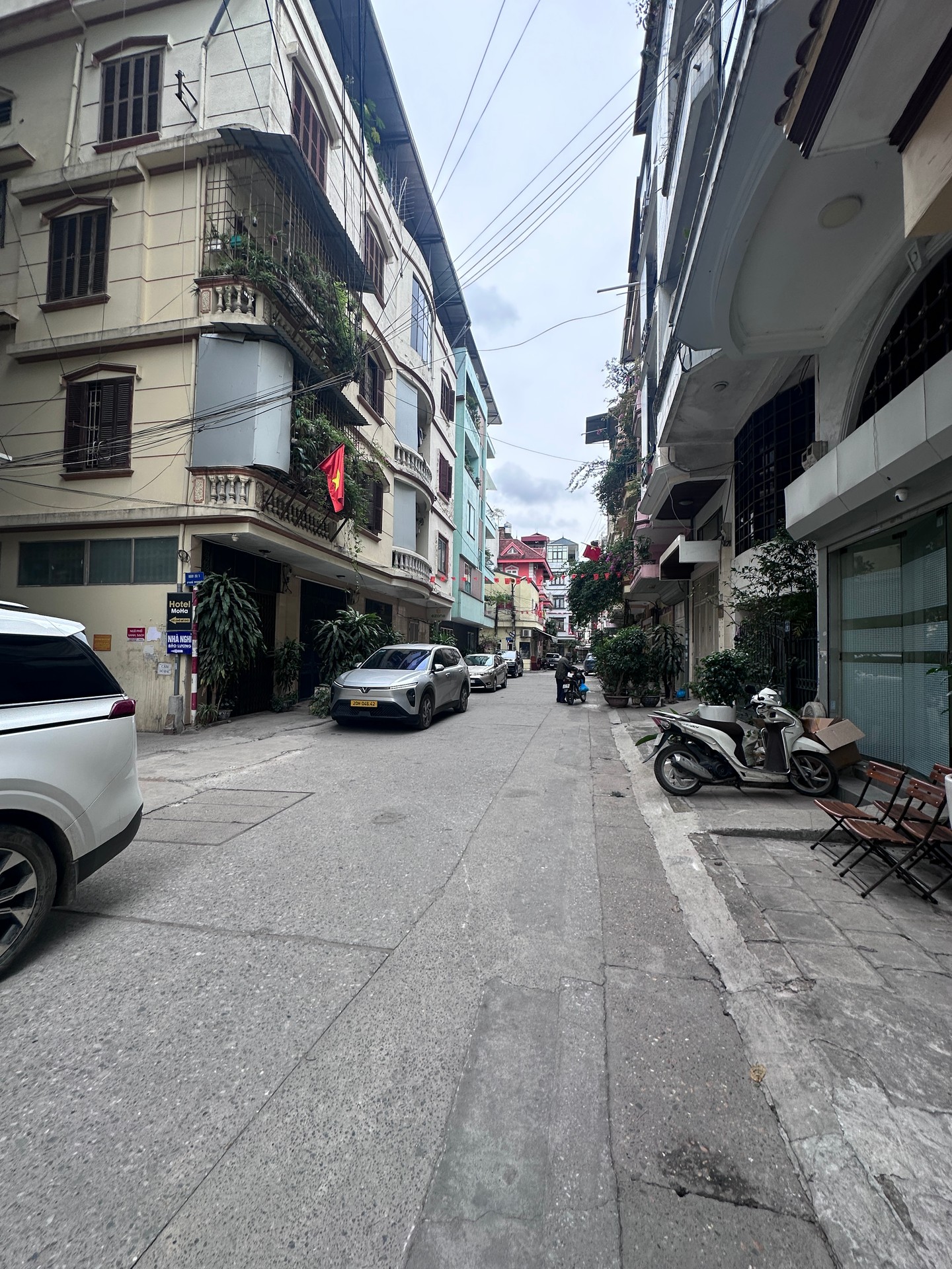 (Bán GẤP) Nhà riêng mặt tiền rộng tại phố Vọng - phường Bạch Mai, trung tâm 3 quận, 103m2, 39 tỷ