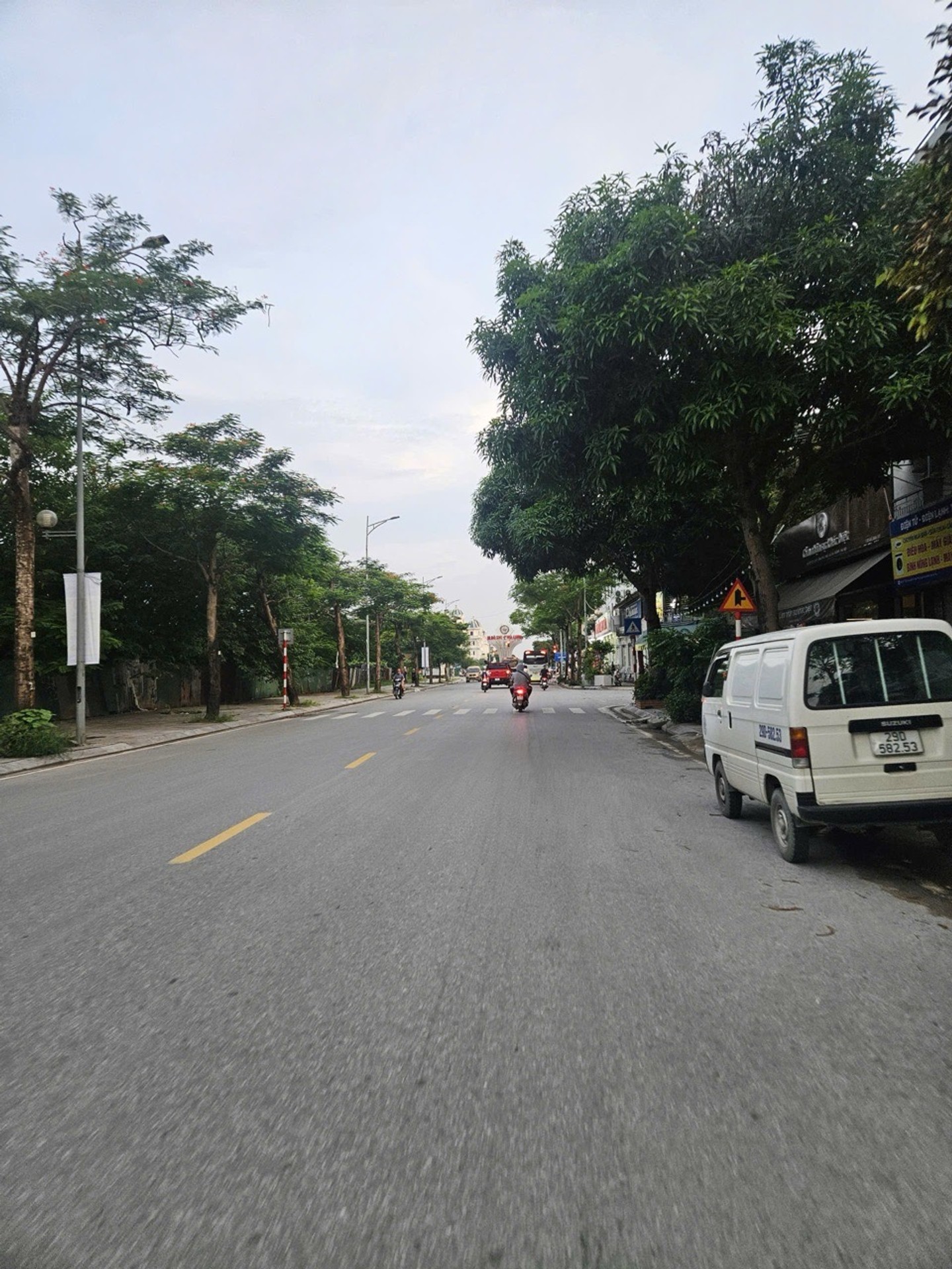 Bán nhà liền kề KĐT Văn Phú Vị trí đẹp phù hợp kinh doanh nhiều ngành nghề 101m2