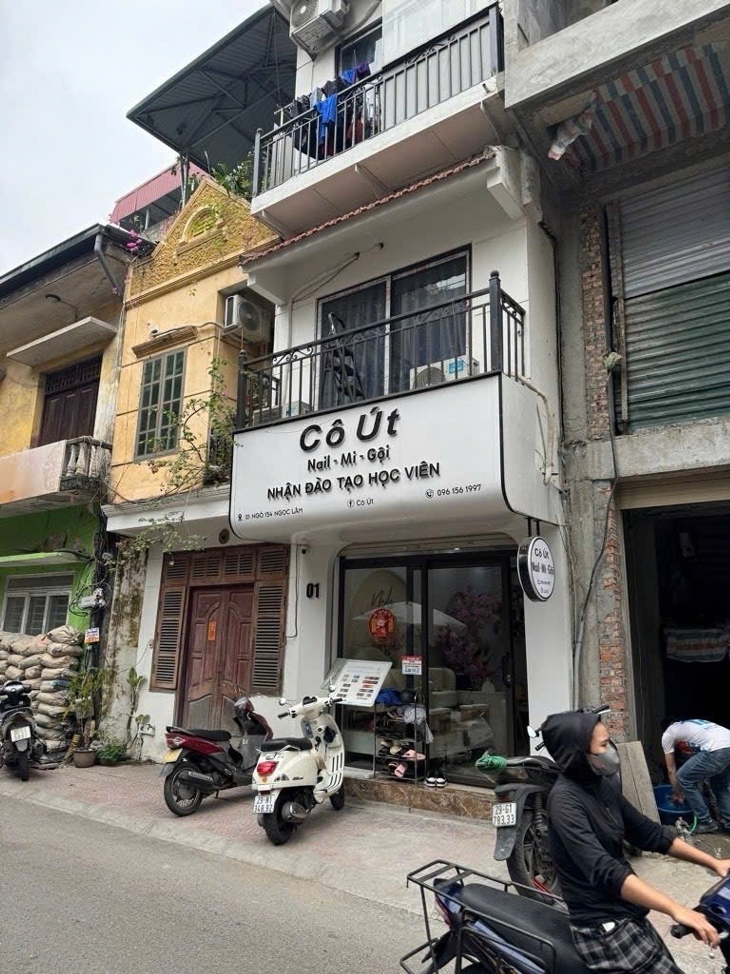 Nhà 5 tầng thang máy, kinh doanh sầm uất tại Mặt ngõ 154 Ngọc Lâm. 29m2 , Chỉ gần 14 Tỷ.
