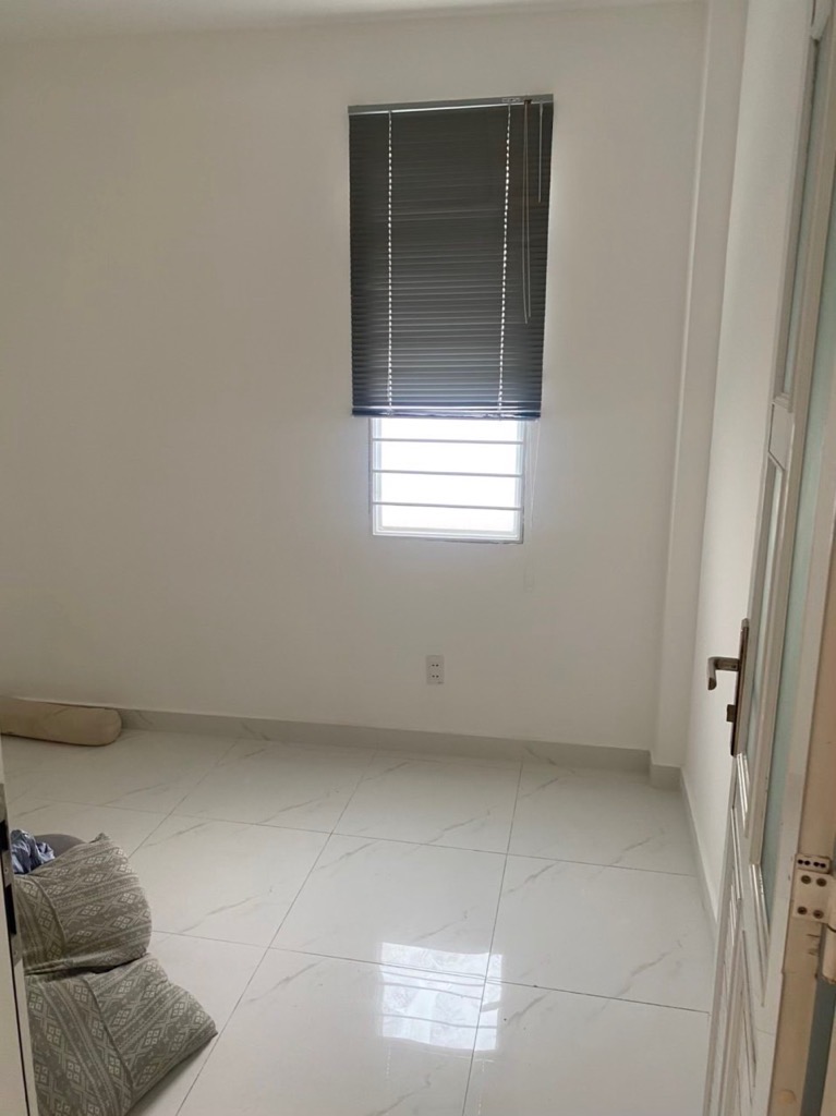 Bán nhà riêng 3 tầng hẻm 5m, 2 mặt thoáng tại Phường 6, Tân Bình