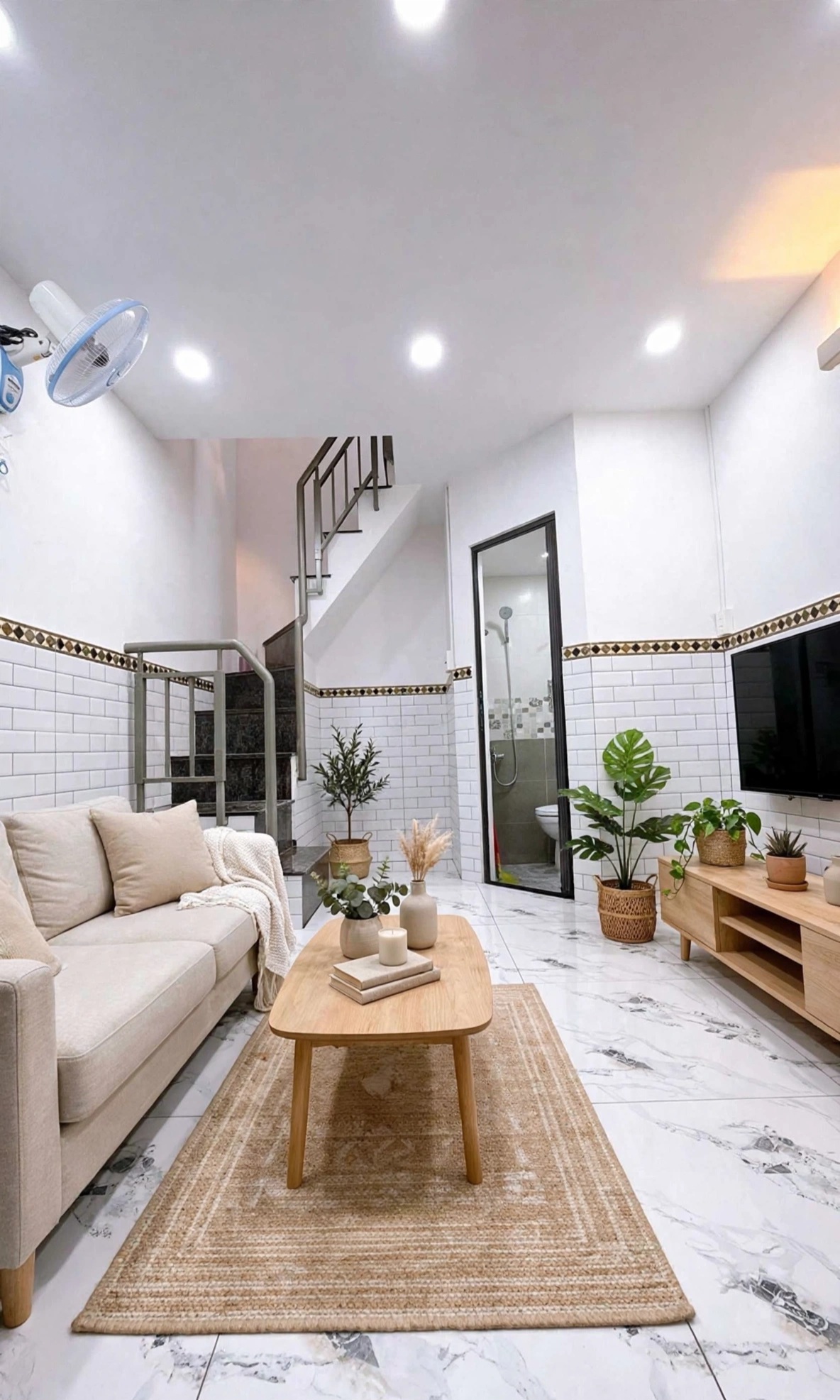 TÔN ĐẢN  - NHÀ MỚI 100% -  3 TẦNG - 2PN - 1.6 TỶ