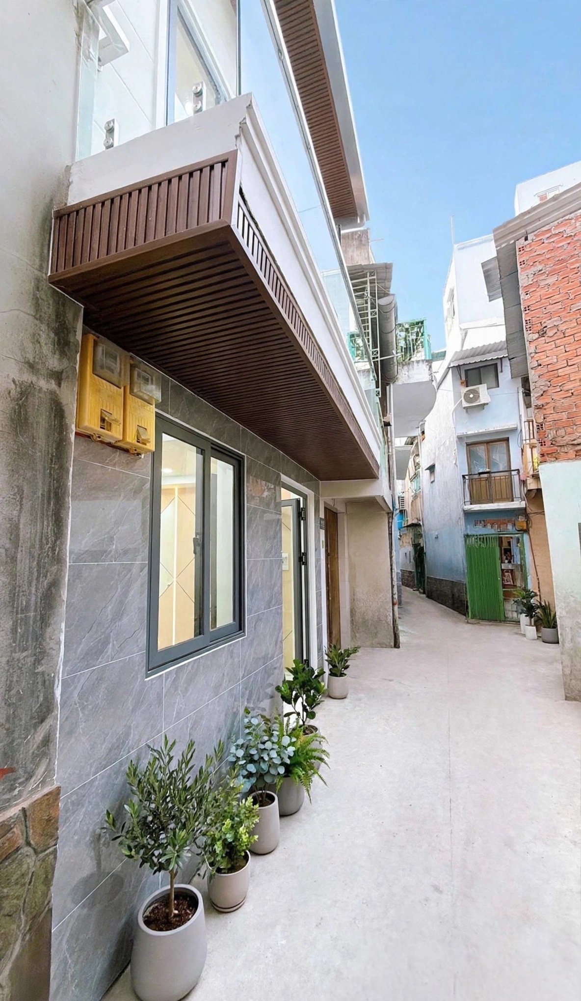 2 TẦNG - 2.1 TỶ - NHÀ MỚI 100% - ĐOÀN VĂN BƠ THÔNG NTT