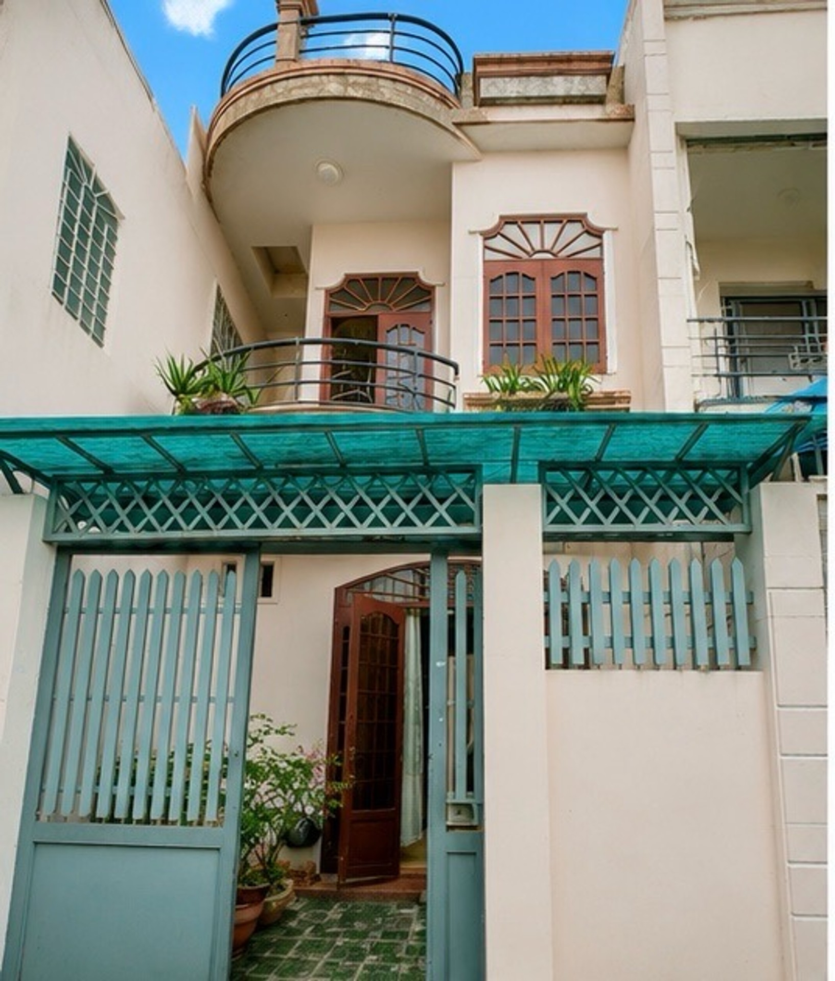 Nhà rộng 4 phòng ngủ, giá mới 7.5 tỷ tại Tân Sơn Nhì