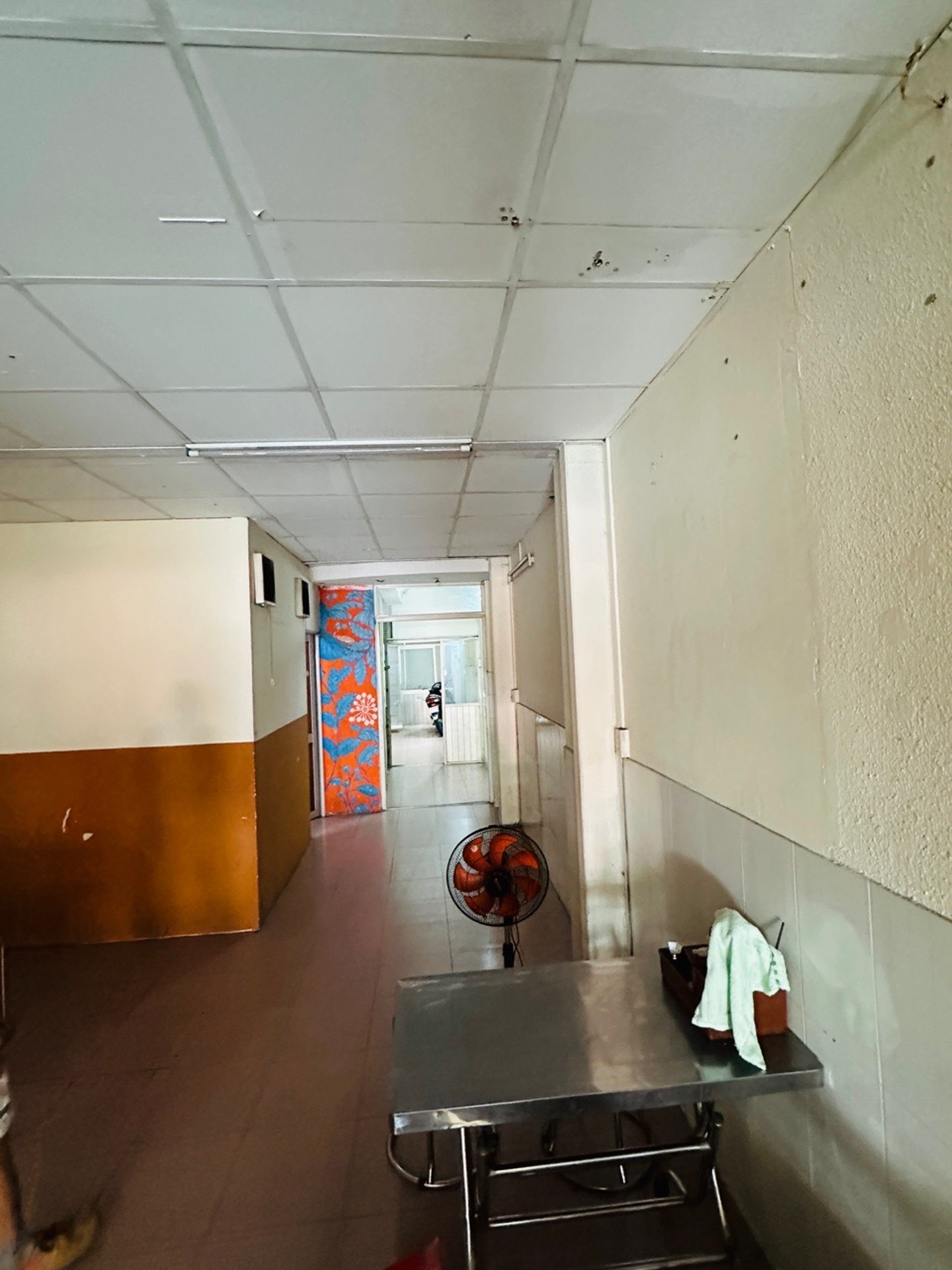 Nhà mặt phố Nguyễn Thị Đặng 4 tầng, rộng 88m², giá tốt