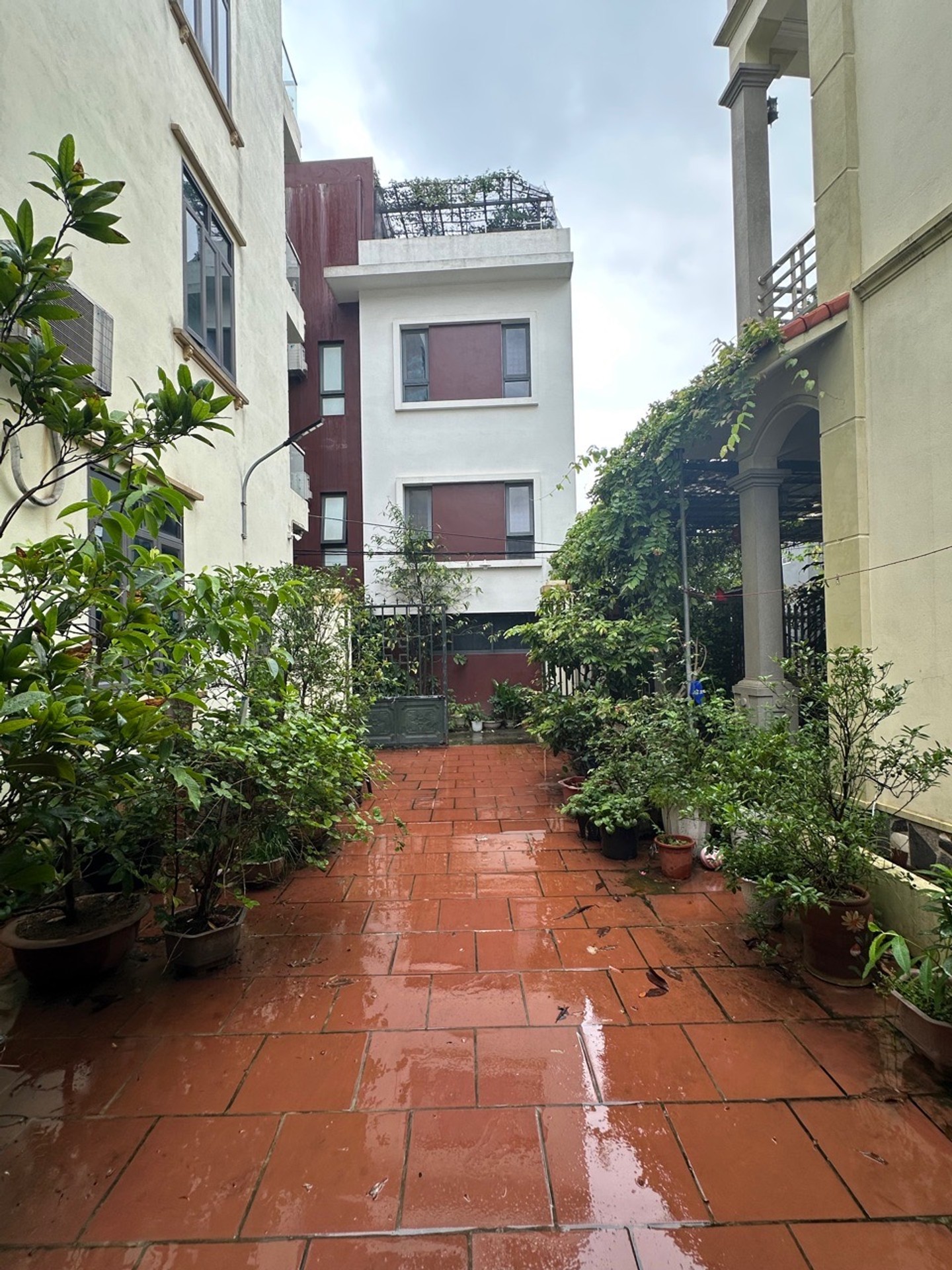 Bán đất ô tô lùi cửa, NGÃ TƯ SƠN ĐỒNG , Trịnh văn bô kéo dài