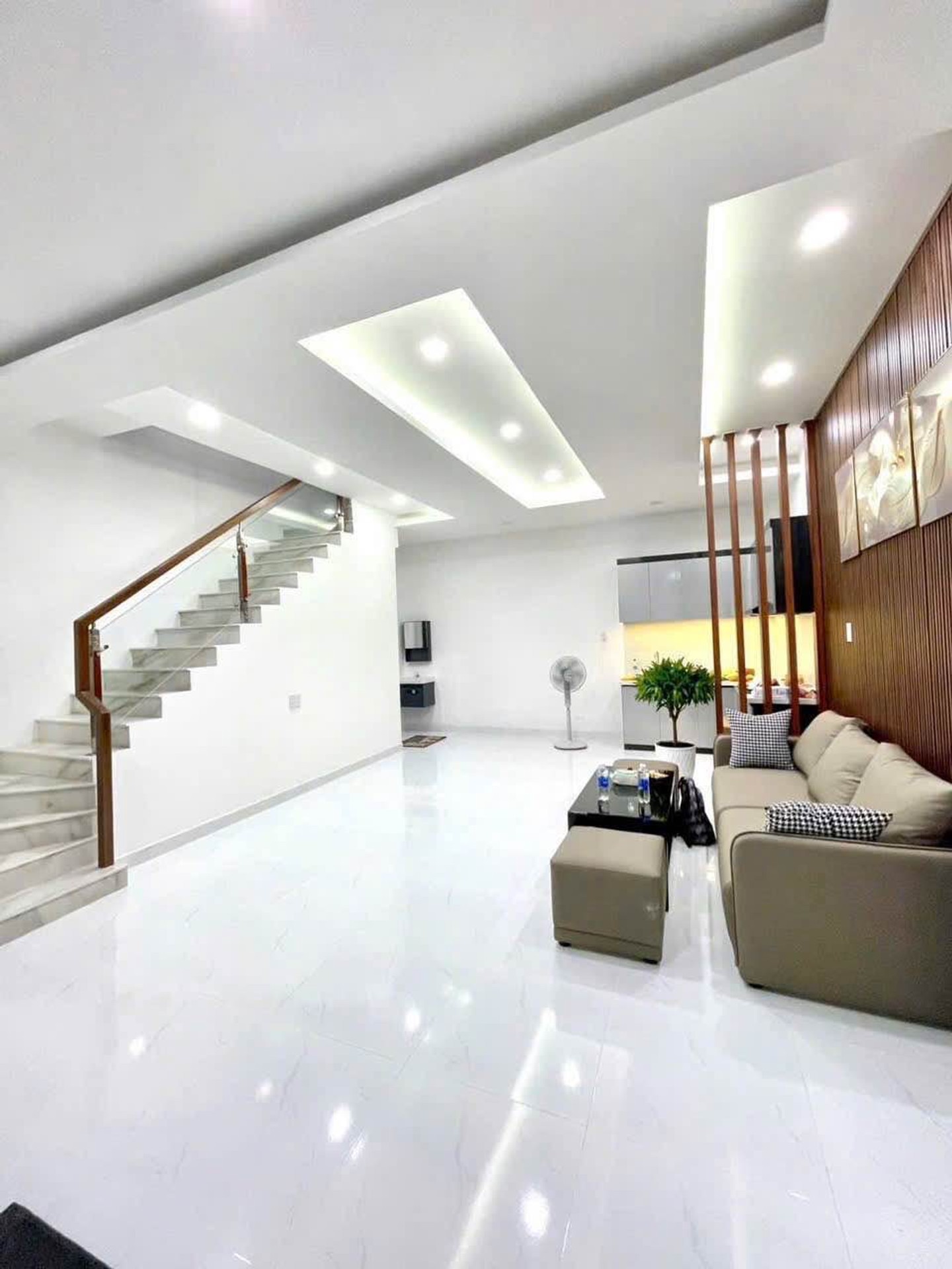 Nhà phố Tây Thạnh 2 tầng, rộng ngang gần 6m, giá tốt 5.7 tỷ