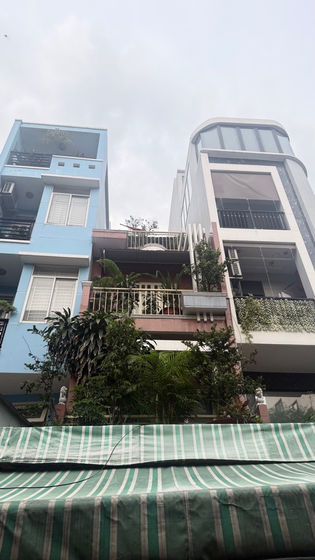 Nhà phố kinh doanh sầm uất, giá sốc giảm ngay 2 tỷ