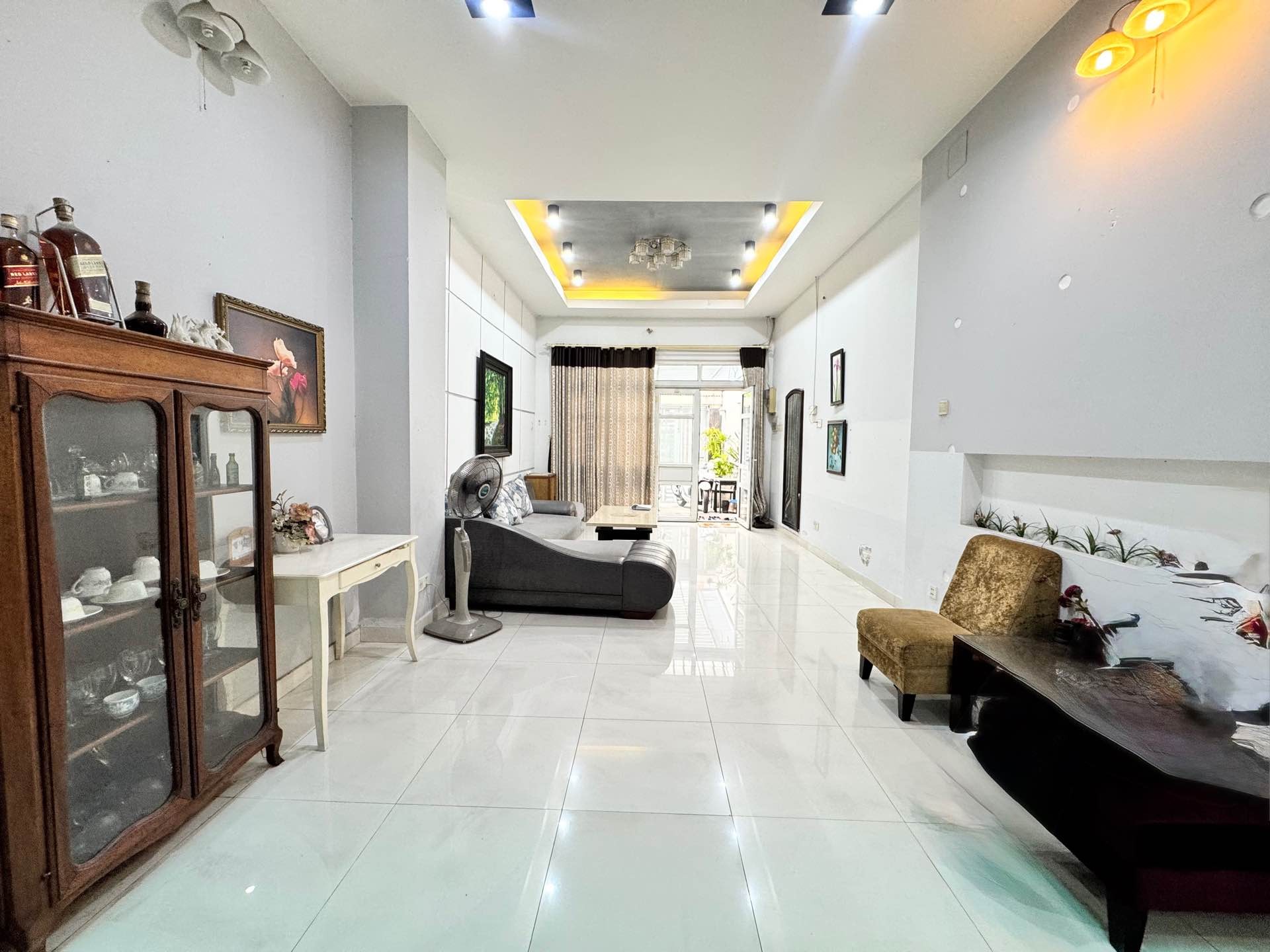 Nhà Mặt Tiền Khu Sân Bay Tân Bình - Tiện Ích Đỉnh Cao