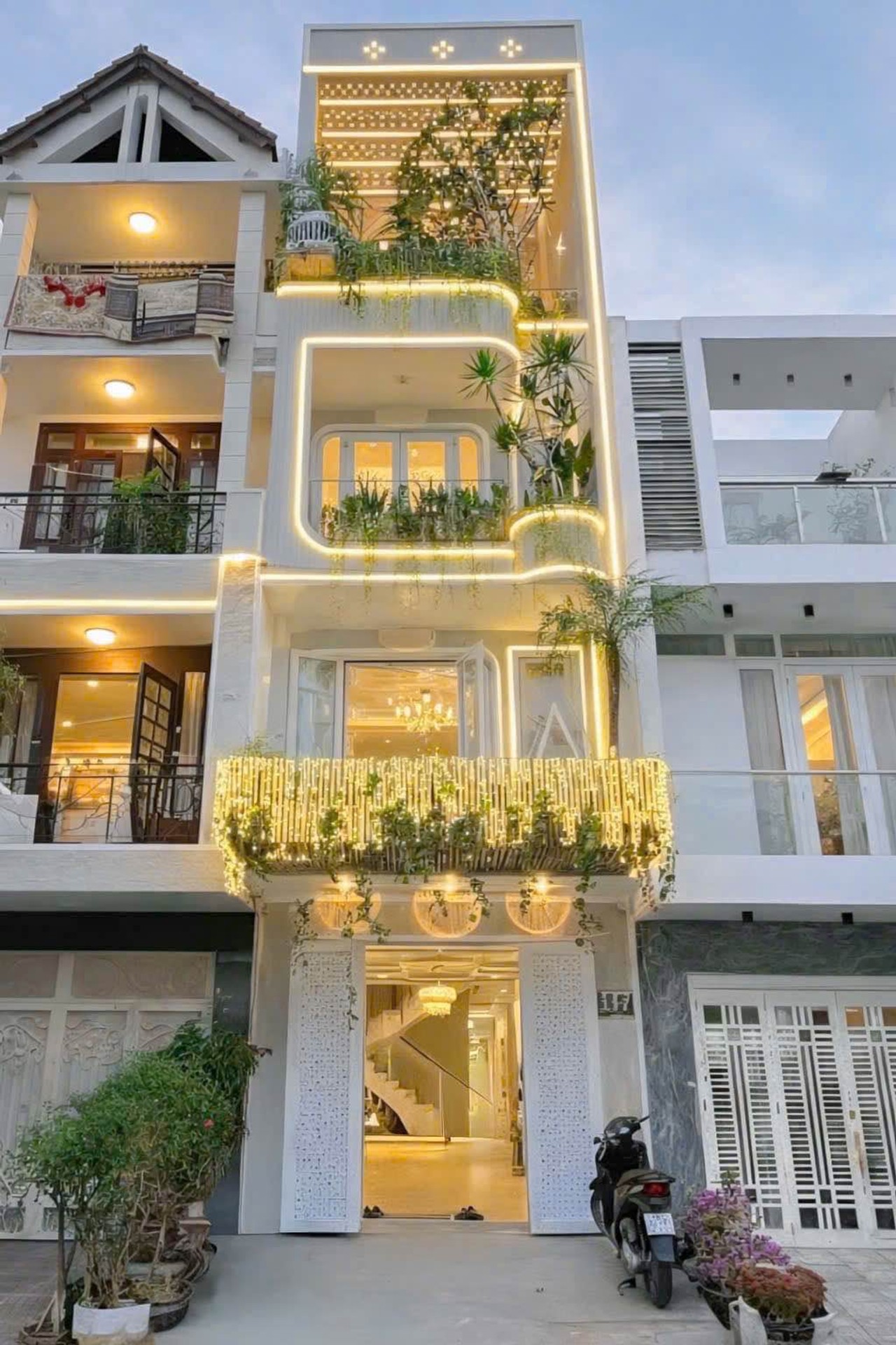 Nhà mặt phố 5 tầng 79m2 hướng Đông tại Nam Long Phú Thuận